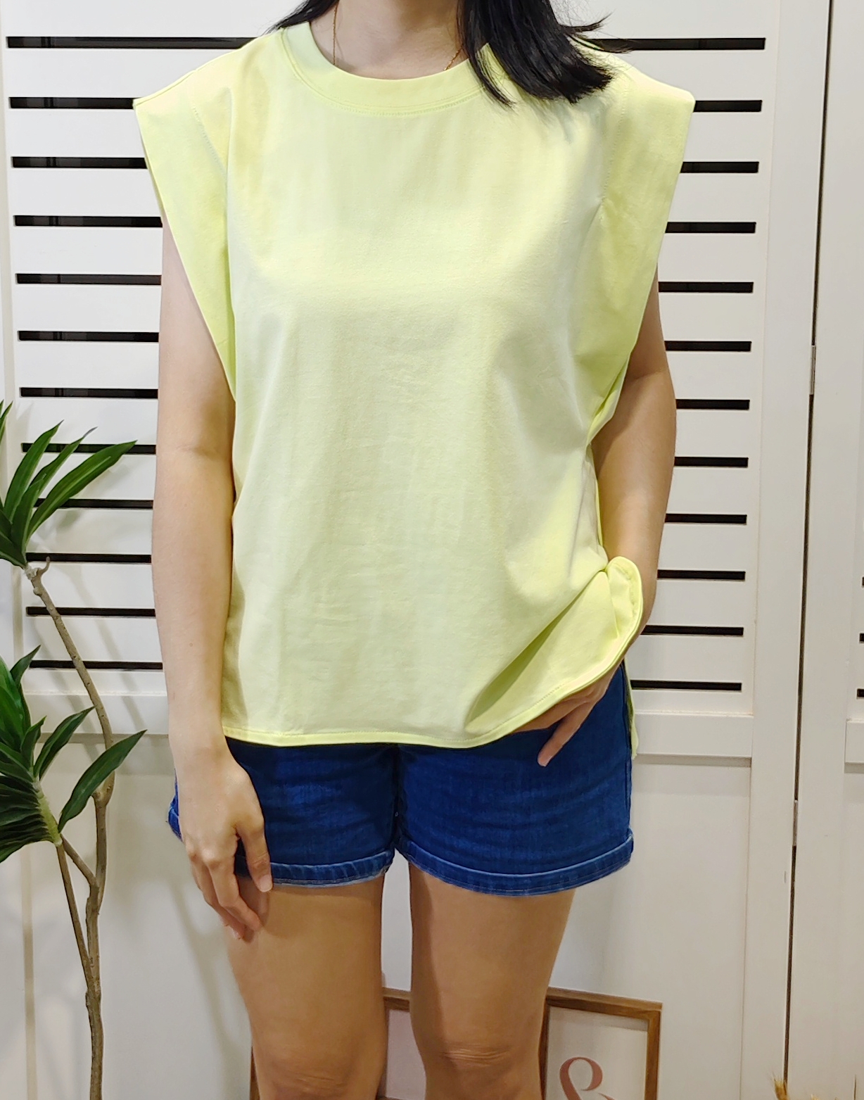 M5048 Over Shoulder Cotton Tee