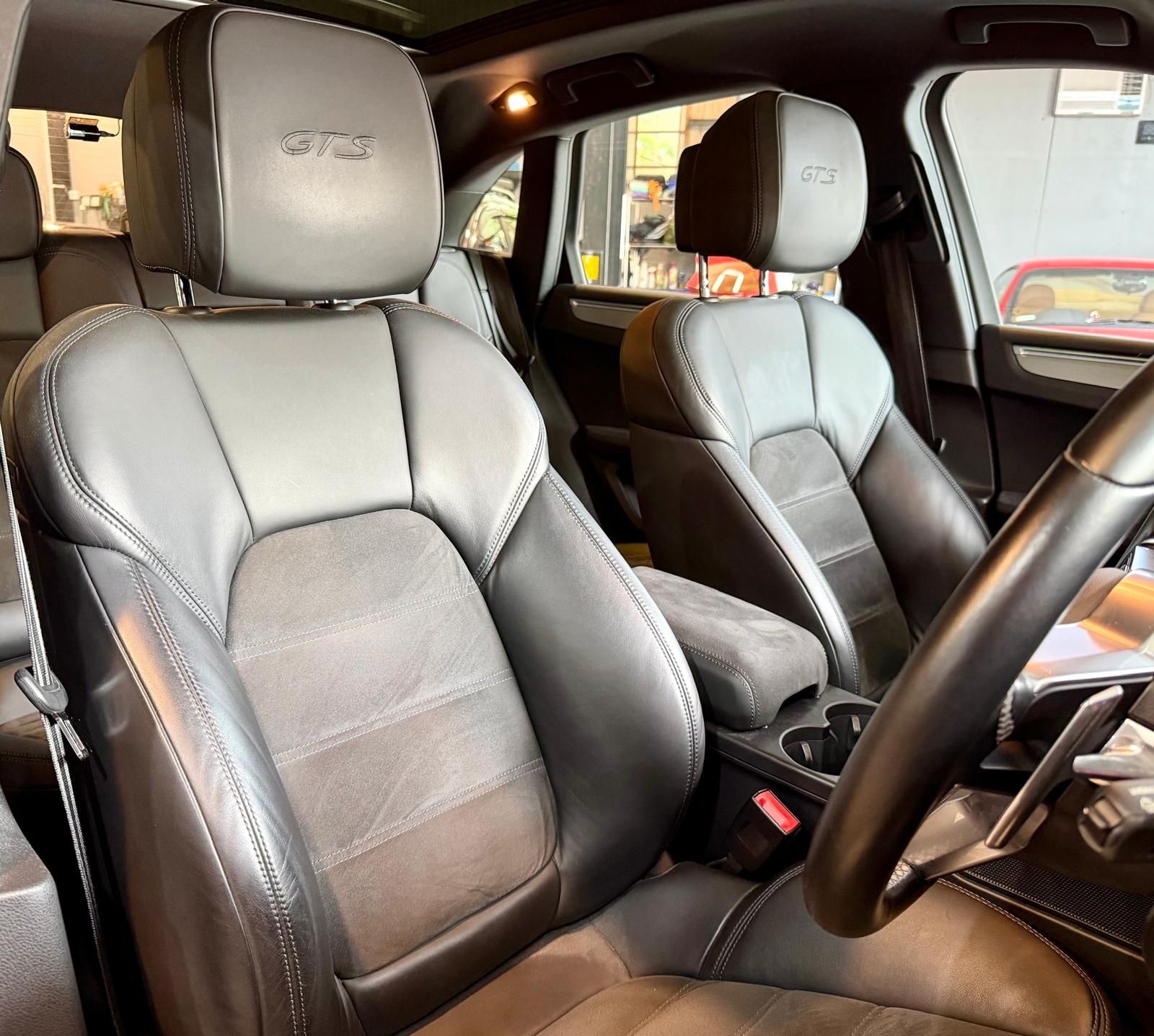 Porsche Macan GTS 2016