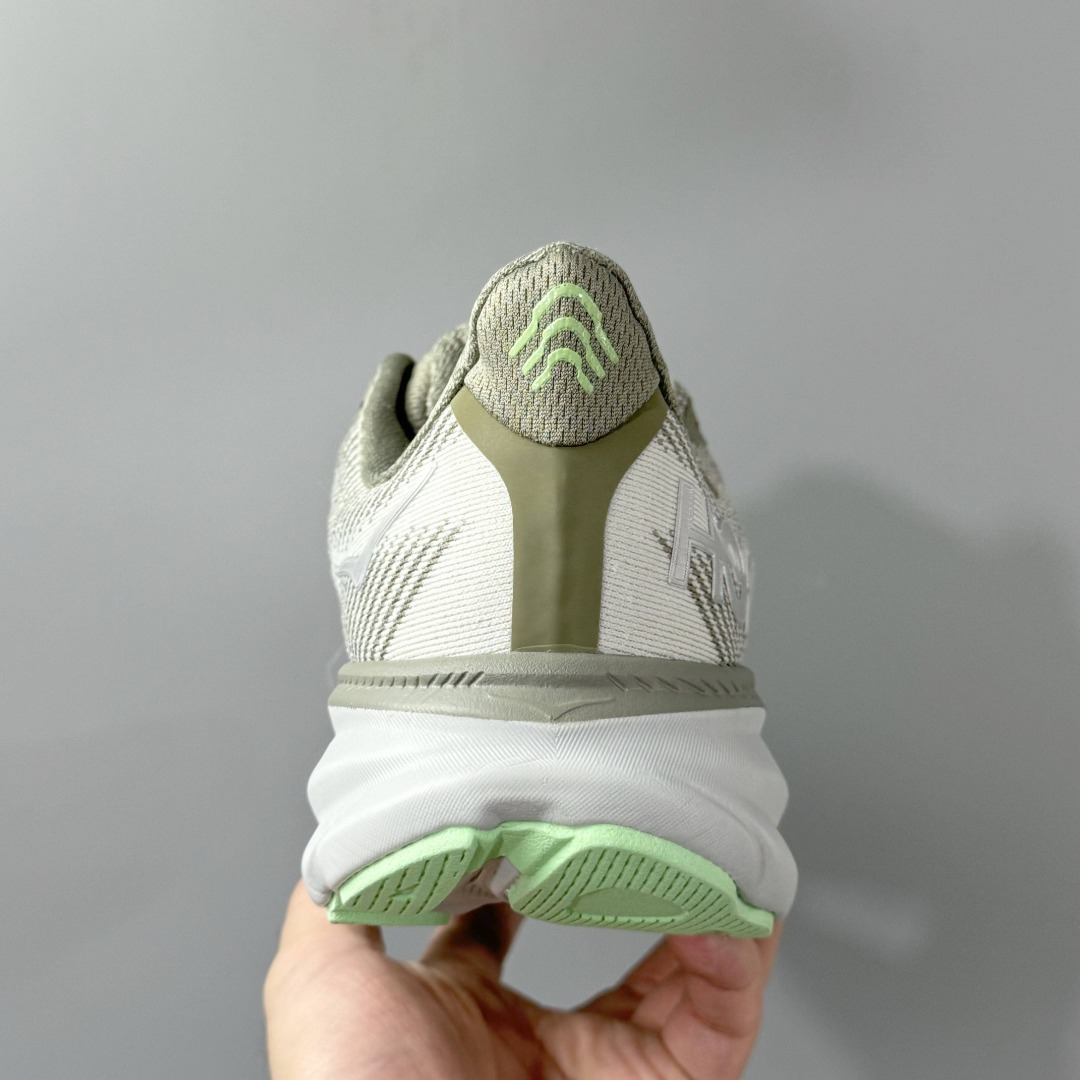 HOKA ONE ONE Clifton 9