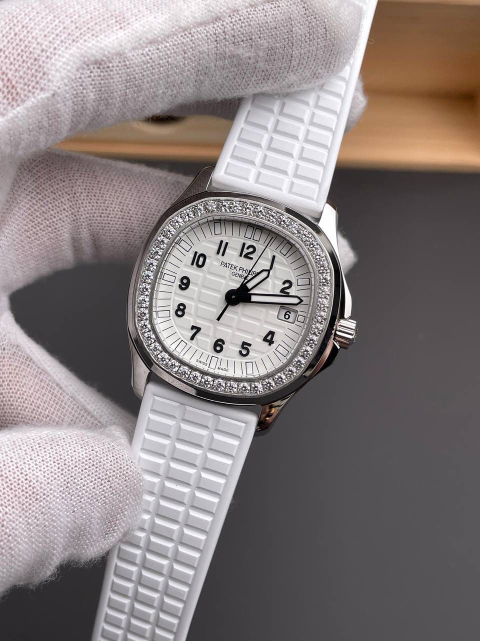 百达翡丽 女手雷5067 白盘钻圈/35.6mm/石英款🔥🔥
