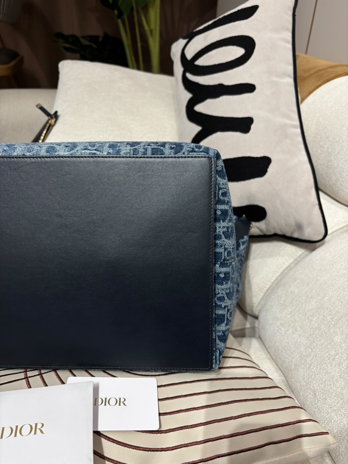 Dior Toujours 手袋 denim 牛仔布2way bag  100%Authentic, 98%new ✅certificate ✅dust bag