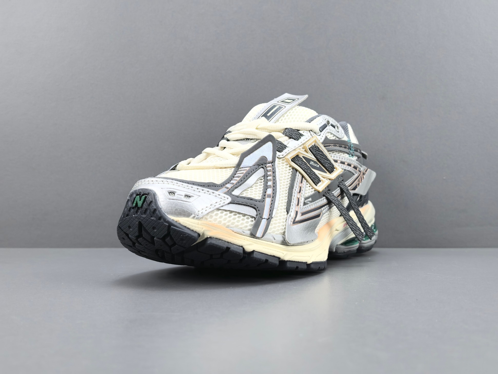 New Balance 1906A U1906AD