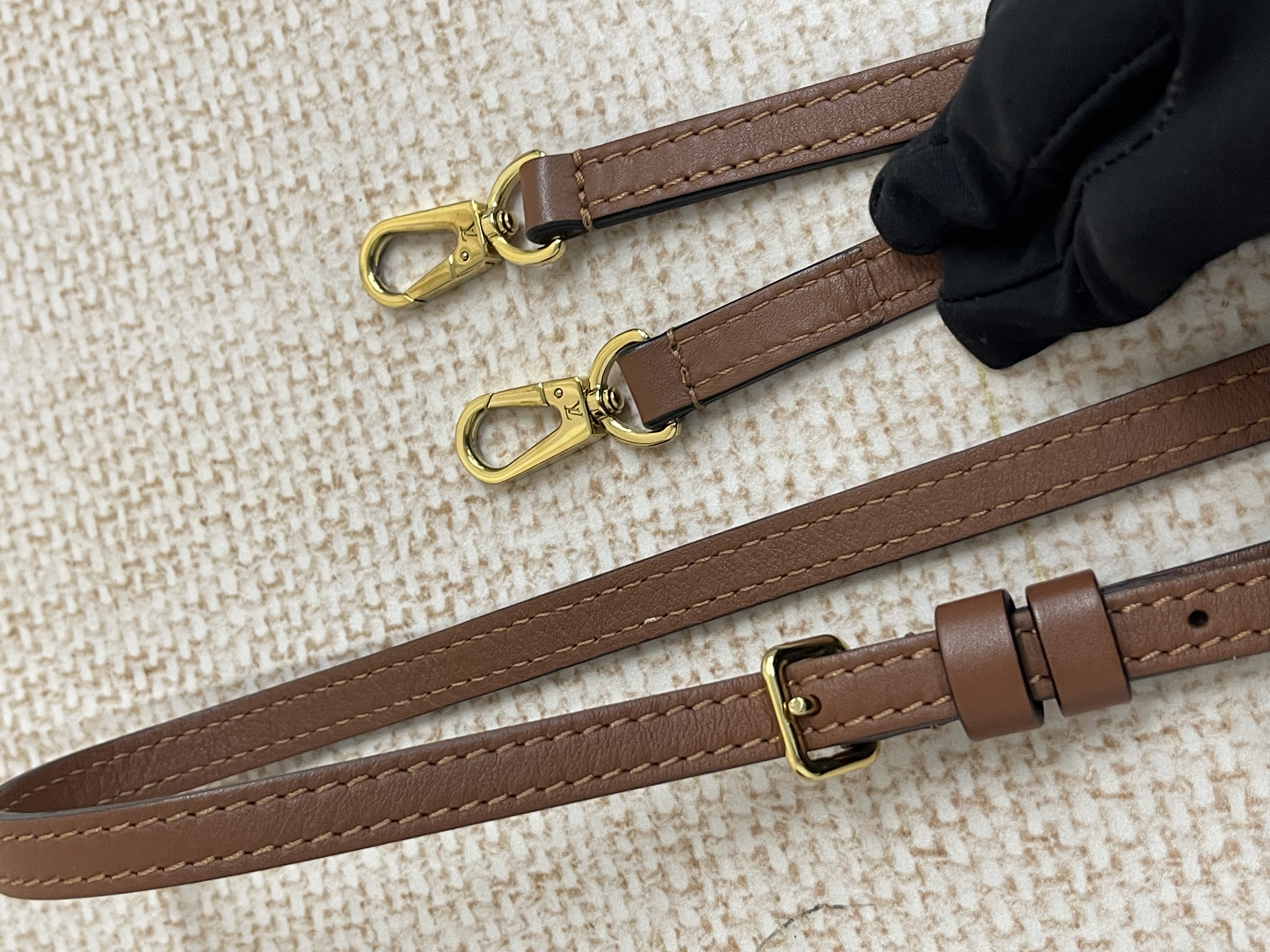 Pre-owned Louis Vuitton Locky BB Monogram Canvas Crossbody Bag/ Product Code: 26041911