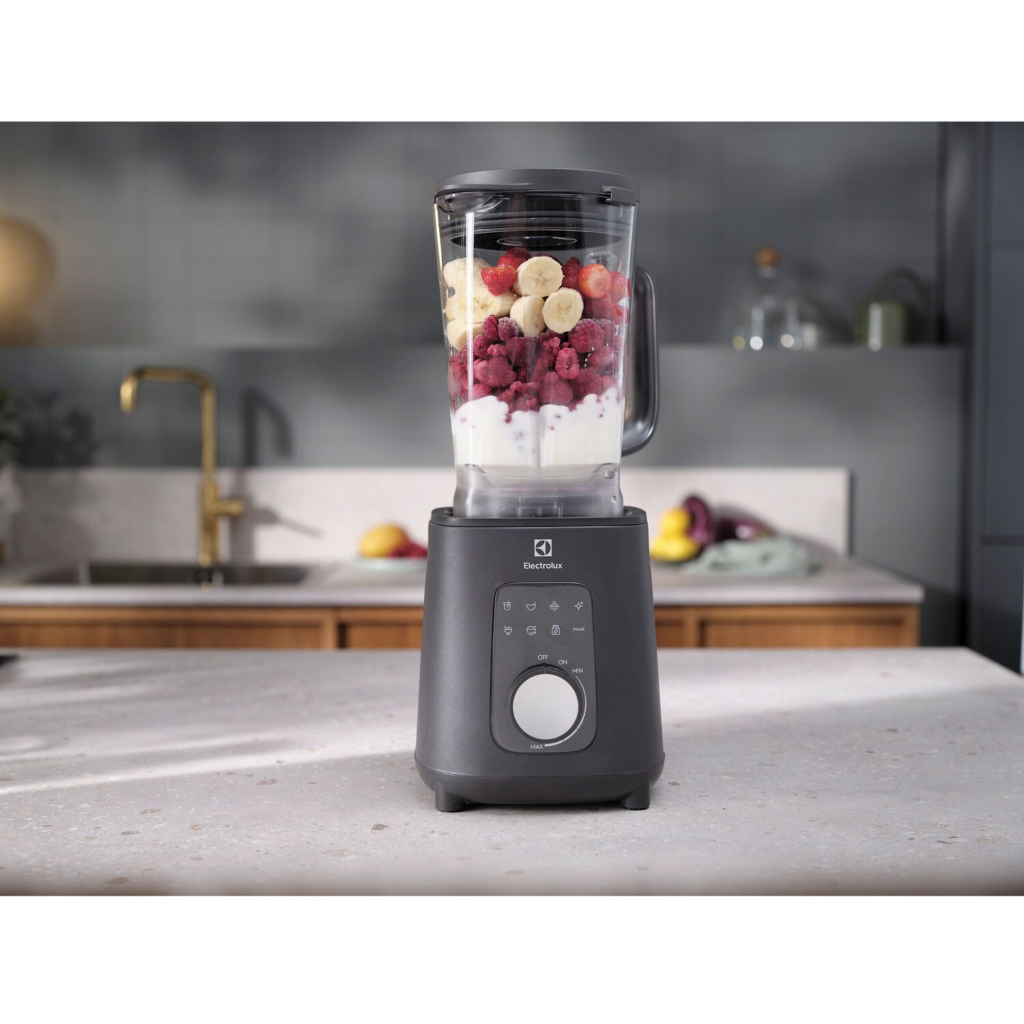 Electrolux Explore 7 Power Tilt Blender (E7TB1-700P)