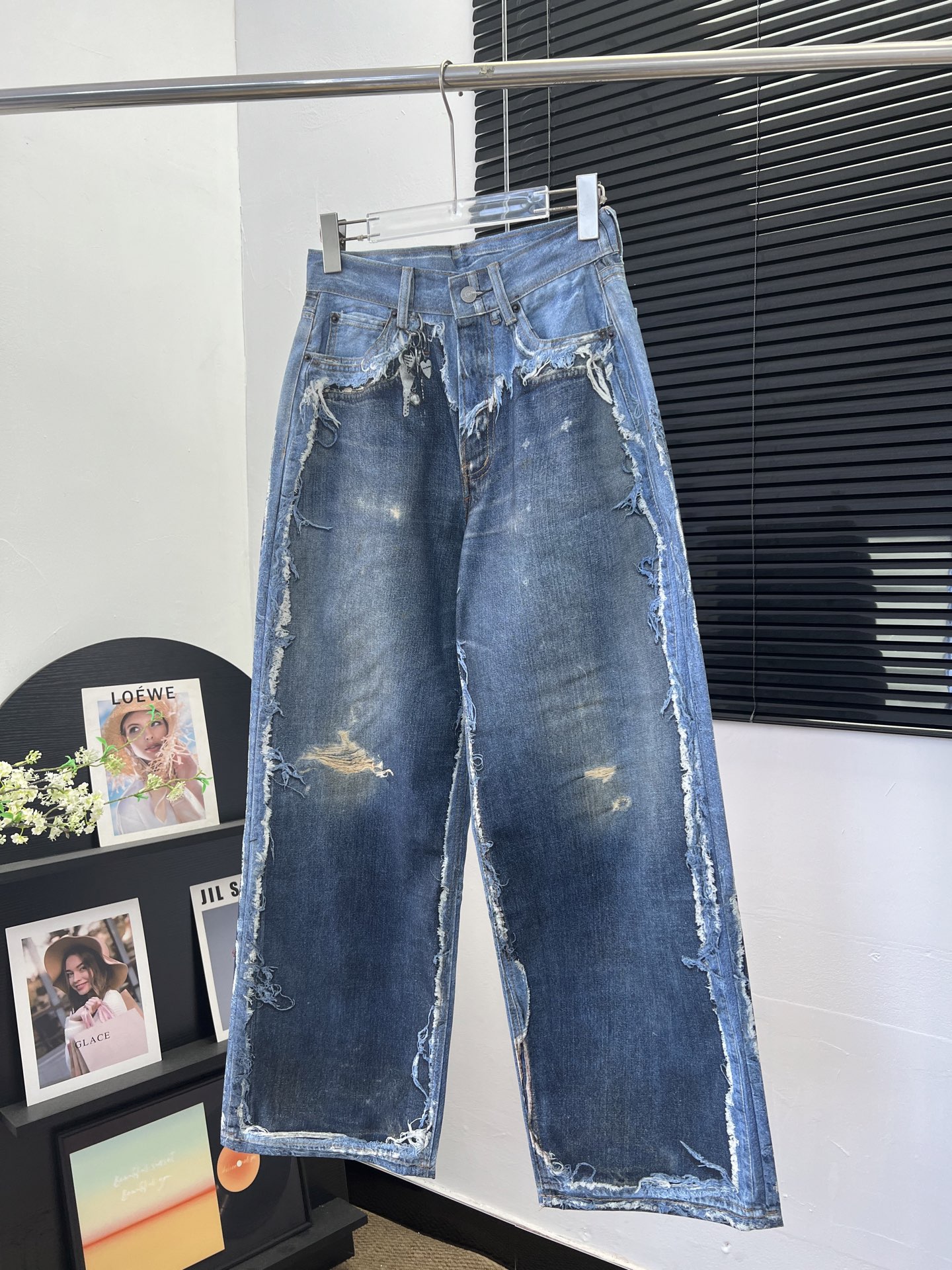 Acne Studios 破邊做舊拼接牛仔長褲