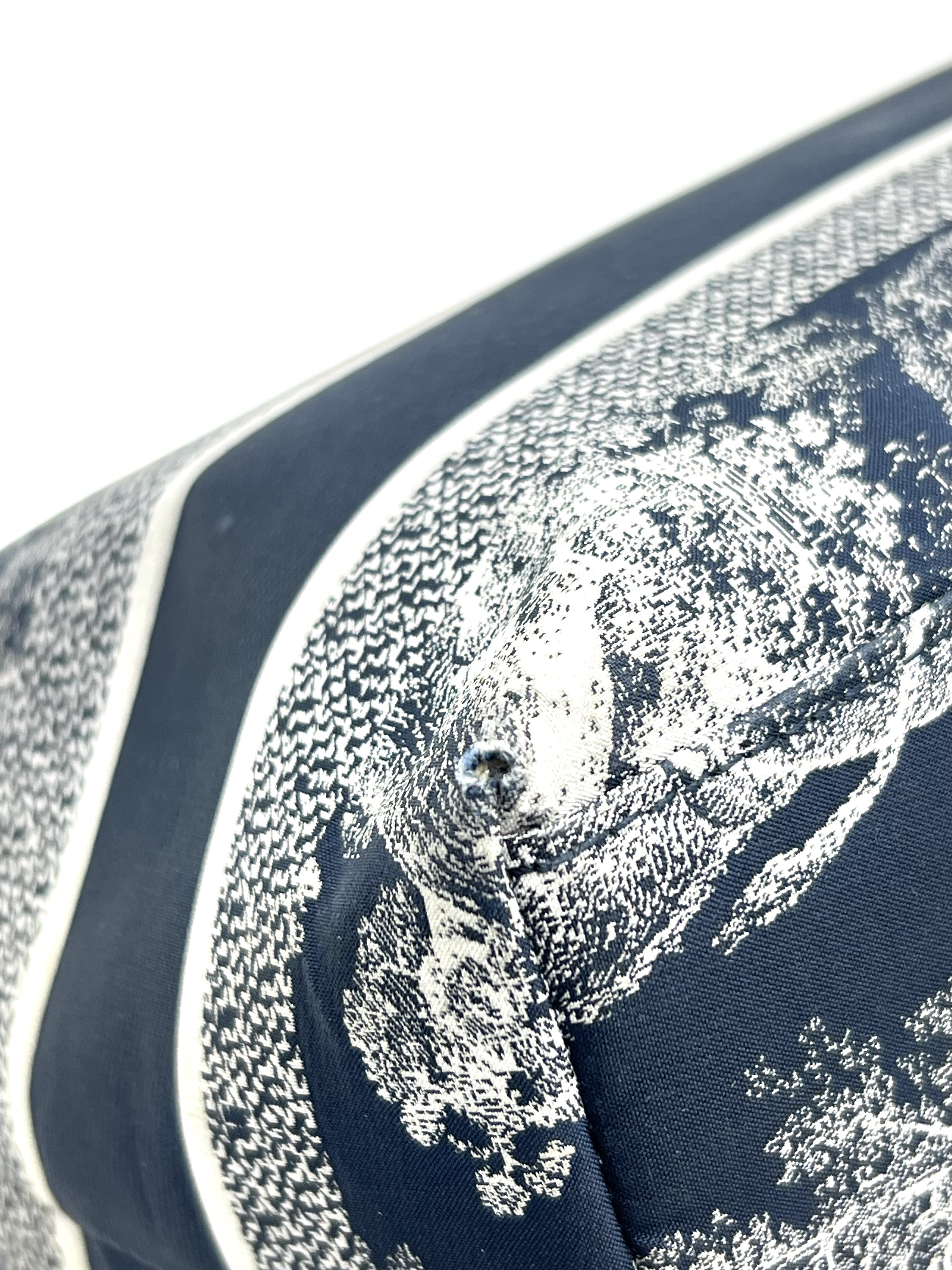 Pre-Owned DIOR Travel Nomad Pouch / Product Code: 26041401