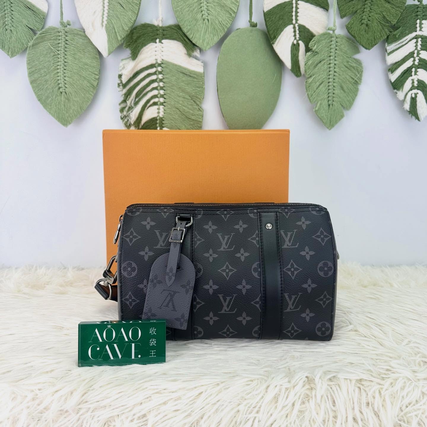 LV 🤍PRE OWNED City KeepAll 黑色老花 晶片款 全套有盒🖤
