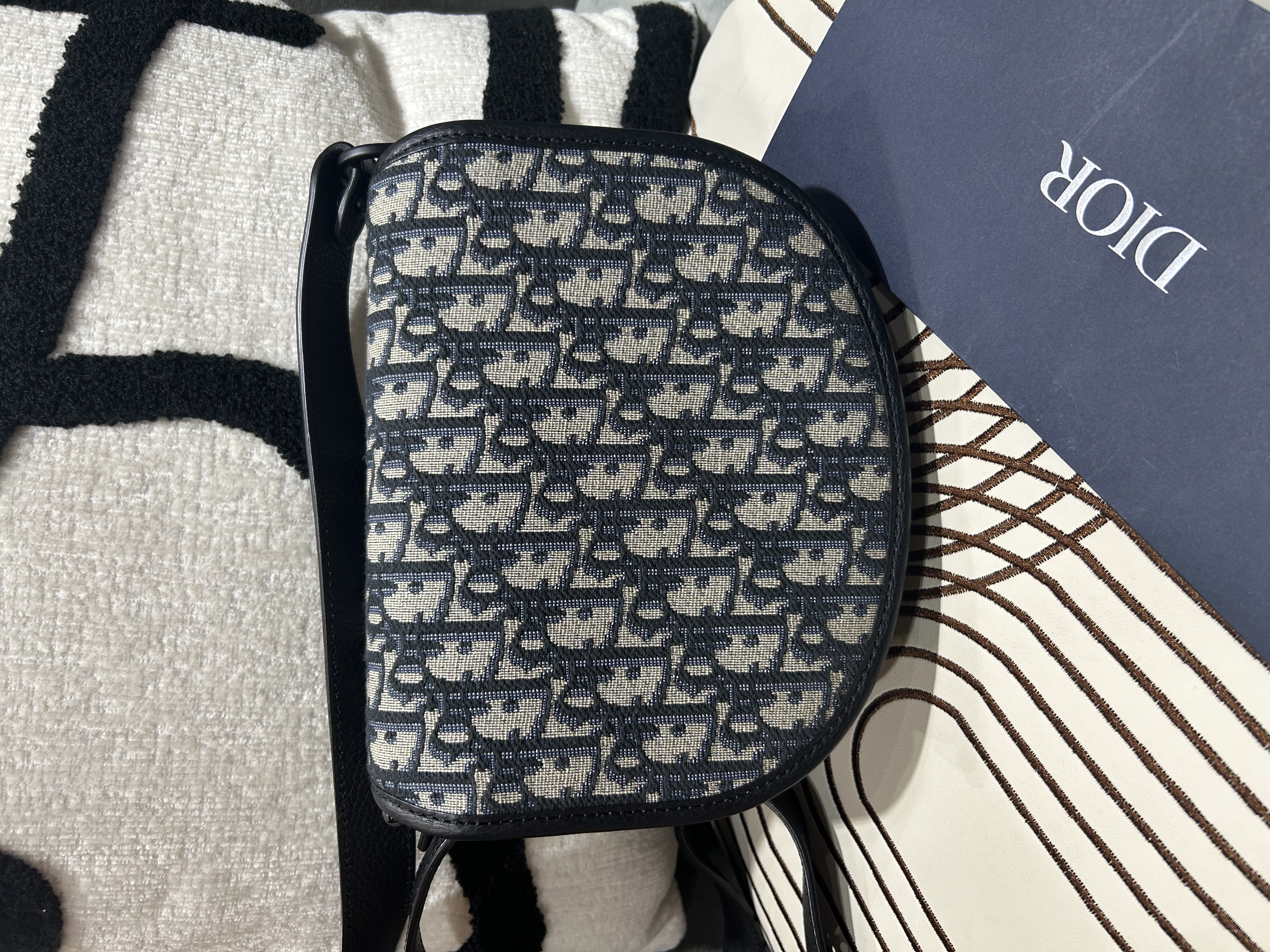 Dior Gallop Pouch Do Jacqurad Crossbody Bag 100%Authentic, 98%New ✅專門店收據✅Dust bag