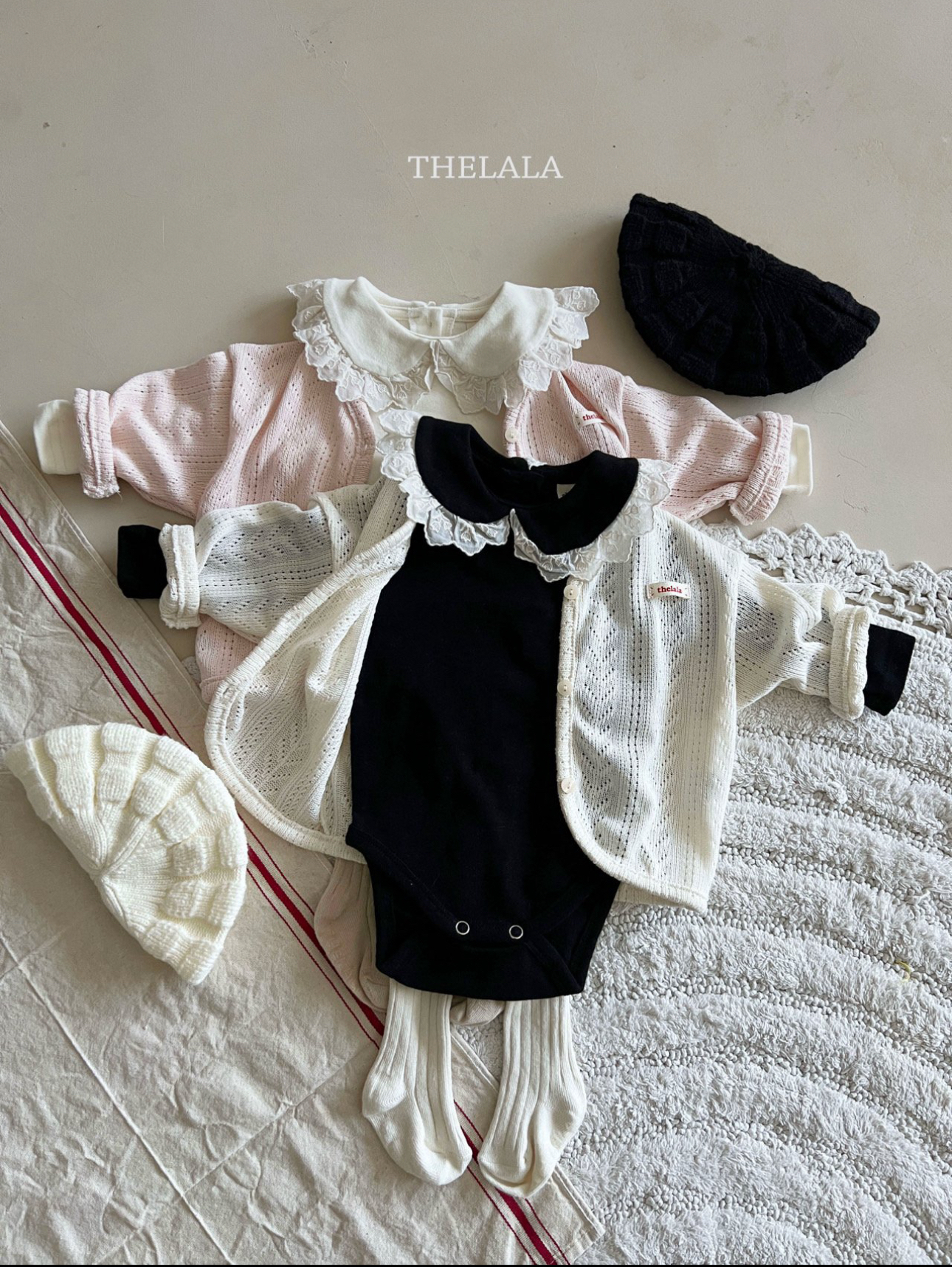 🌸預訂 韓國直送🌸🇰🇷THELALA兩色蕾絲花邊翻領長袖包屁衣