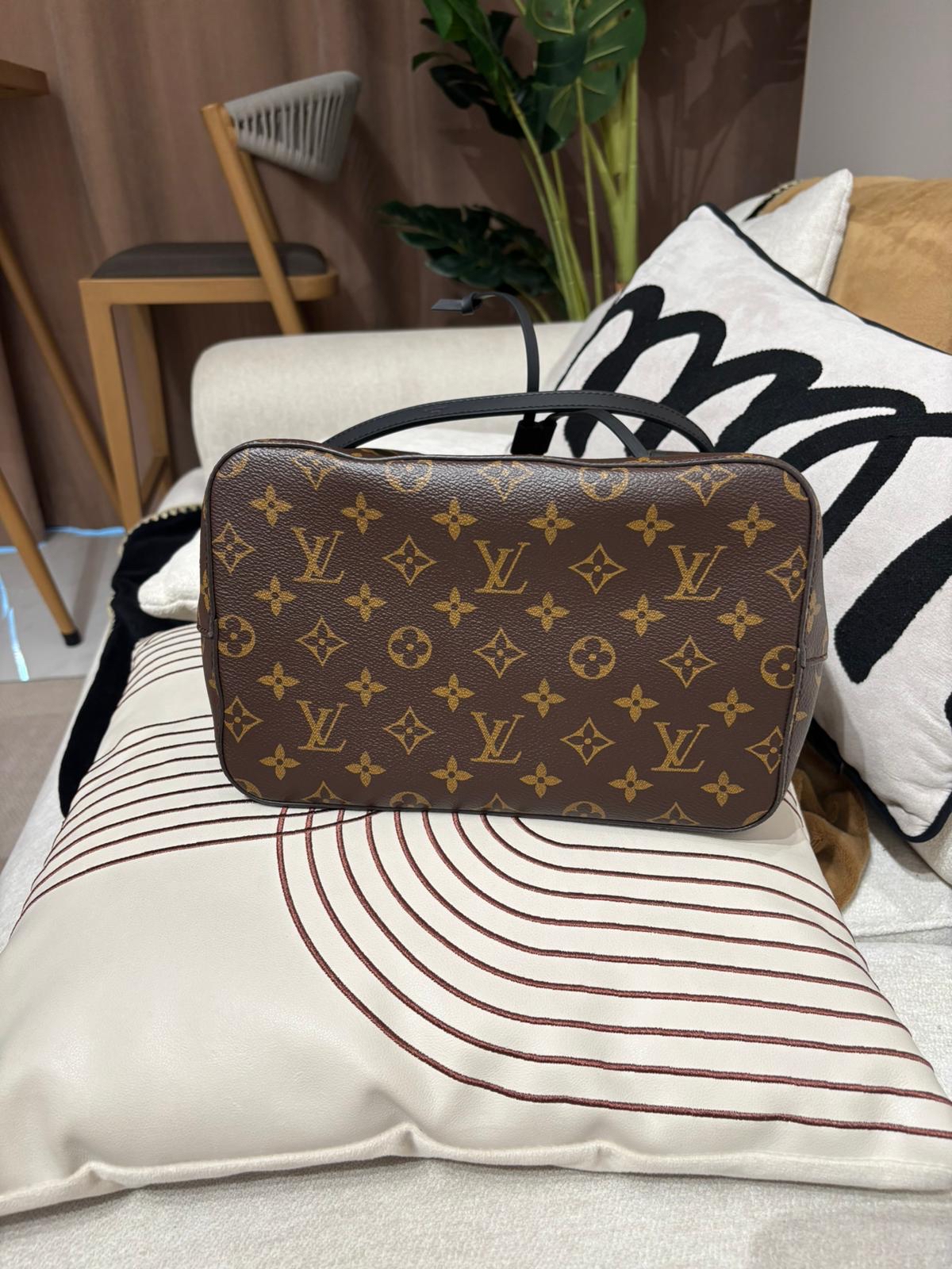 Lv Neonoe bucket bag NéoNoé MM  M44020 100%Authentic, 98%new ✅dust bag 