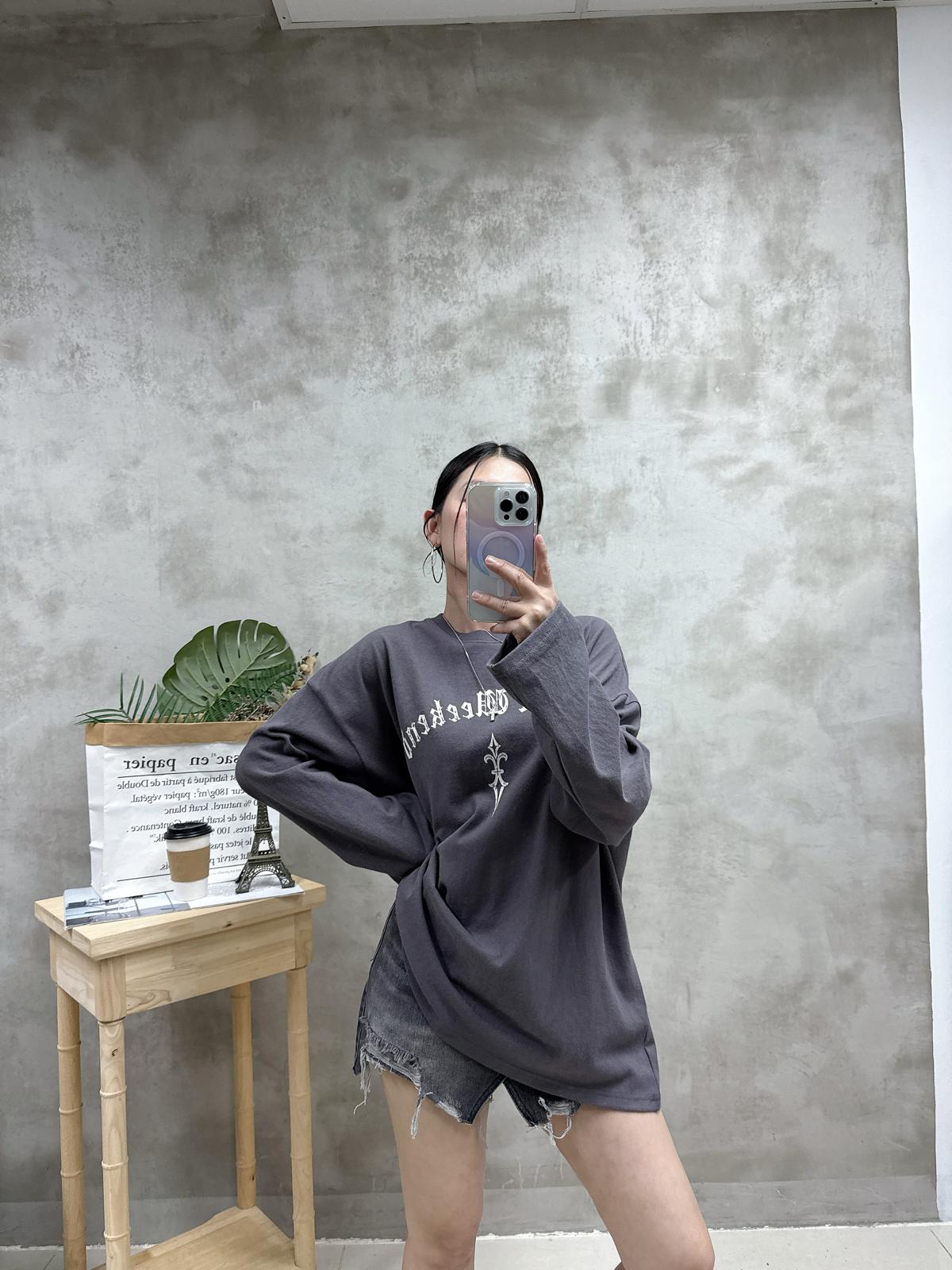 G03 洗水棉print 長Tee