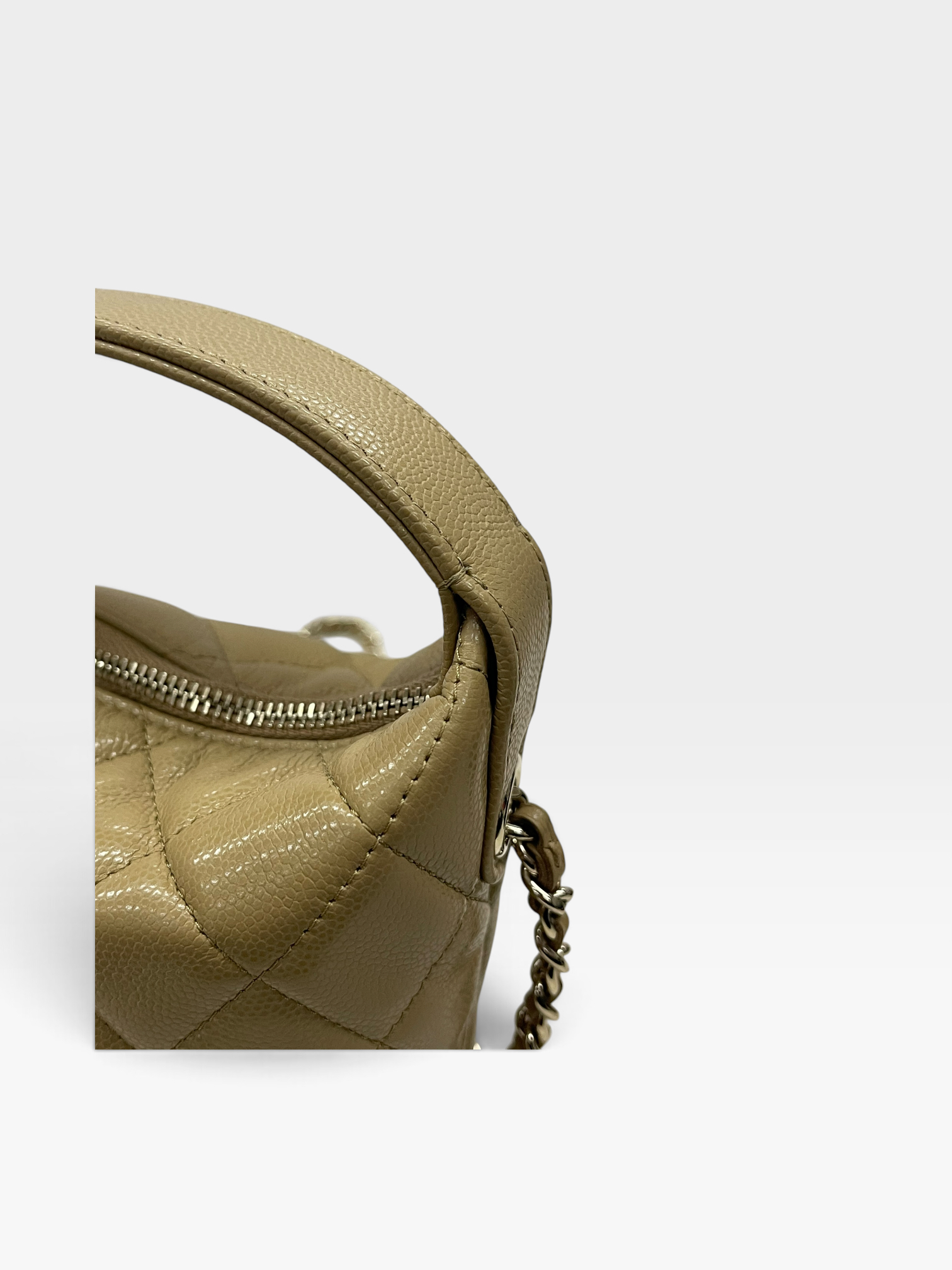 Pre-Owned CHANEL Hobo Bag / Product Code: K090417