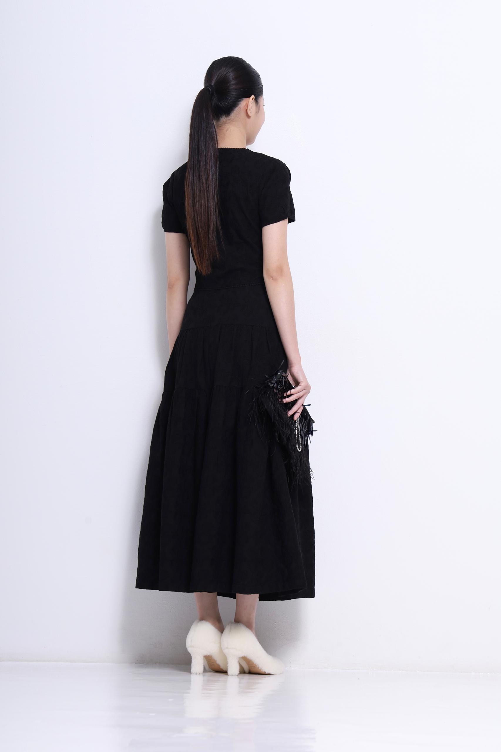 CS1421 Aurielle Embroidered Tiered Maxi Skirt