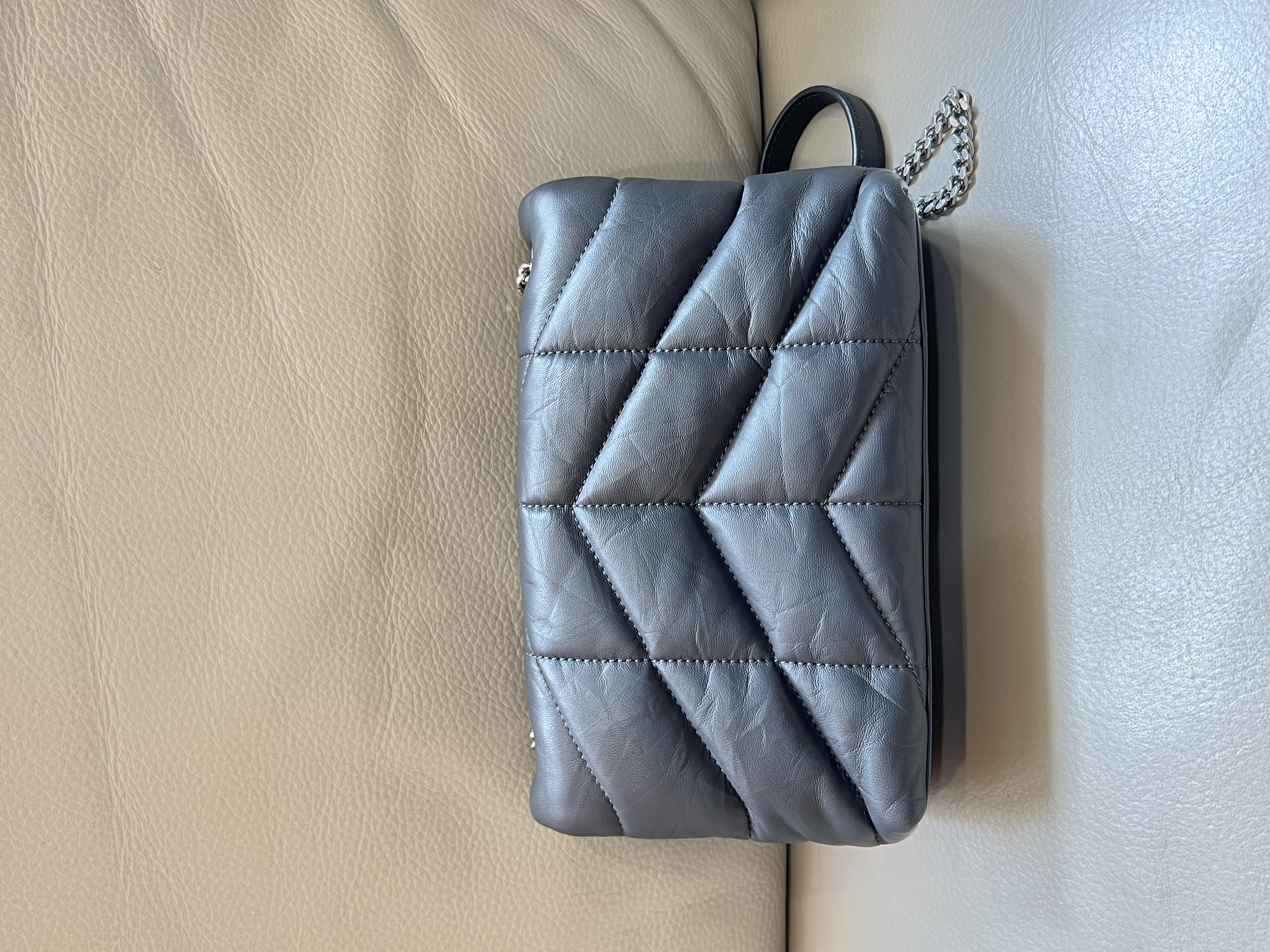 Pre-Owned YSL Loulou Puffer / Product Code: 36041631