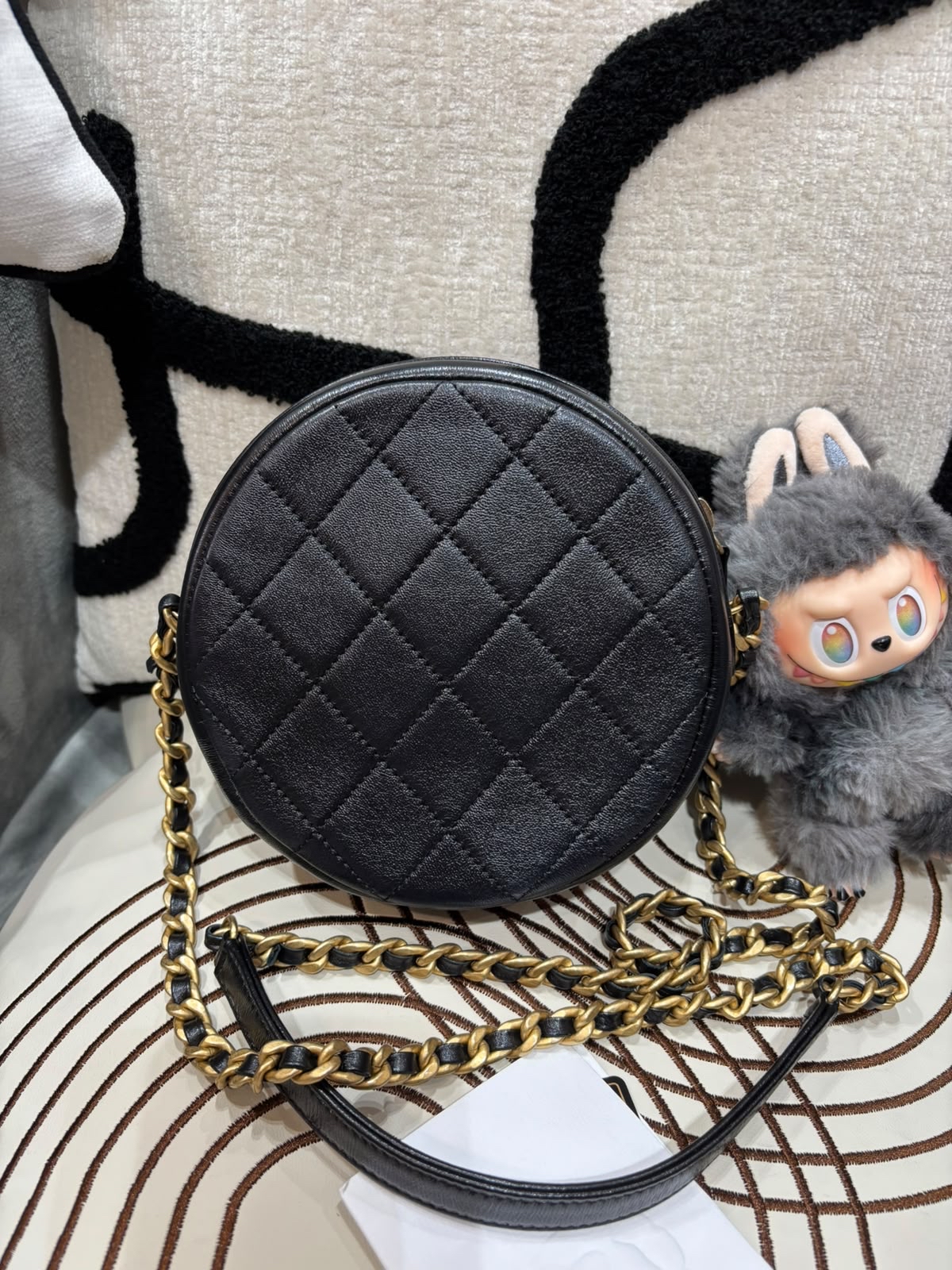 Chanel round chain bag 牛皮金鏈 100%Authentic , 98%new ✅專門店收據 ✅CARD ✅塵袋  ✅盒 