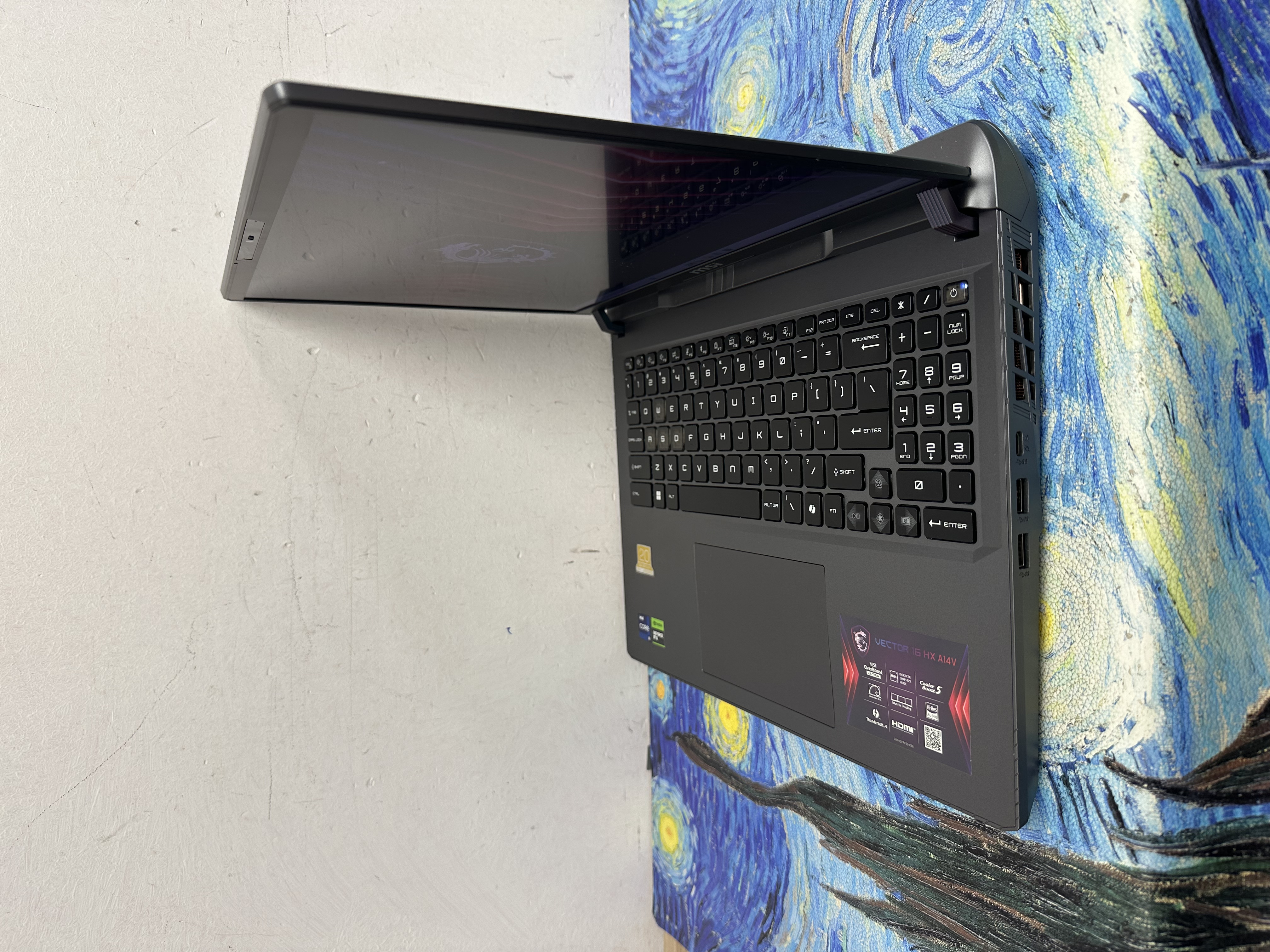 #6108 MSI Vector 16 HX A14V /i9-14900HX /32,64GB Ram/1,2TB SSD/RTX 4080獨立顯示卡/16吋 2.5K 240Hz Mon/RGB 彩色Keyboard/ Gaming Laptop / Notebook / Laptop / PC Gaming / Movie / Netflix / Youtube / Win11
