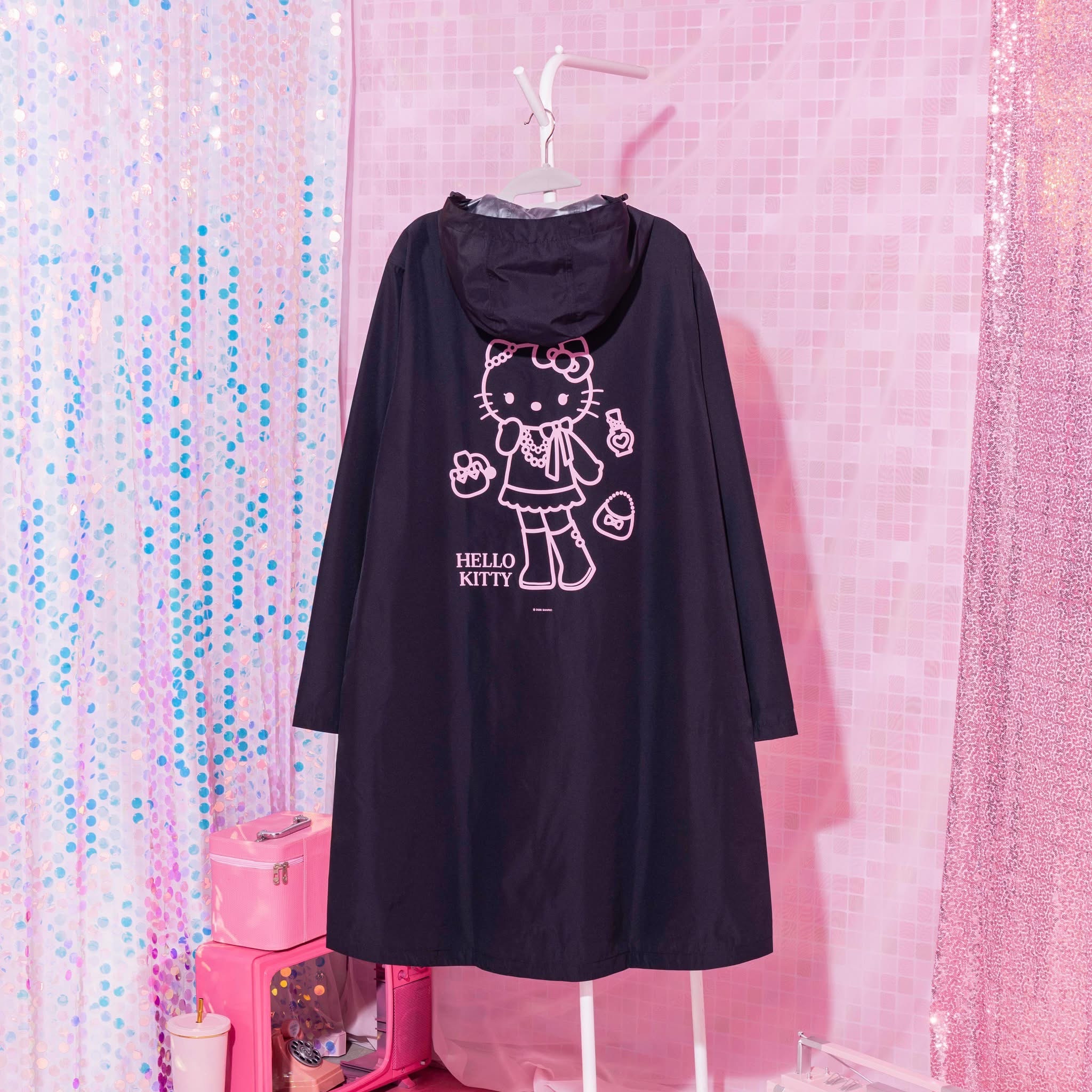 （約6月尾到貨）🇹🇼台灣超商限定 限量長腿Kitty 成人雨衣連收納袋💕