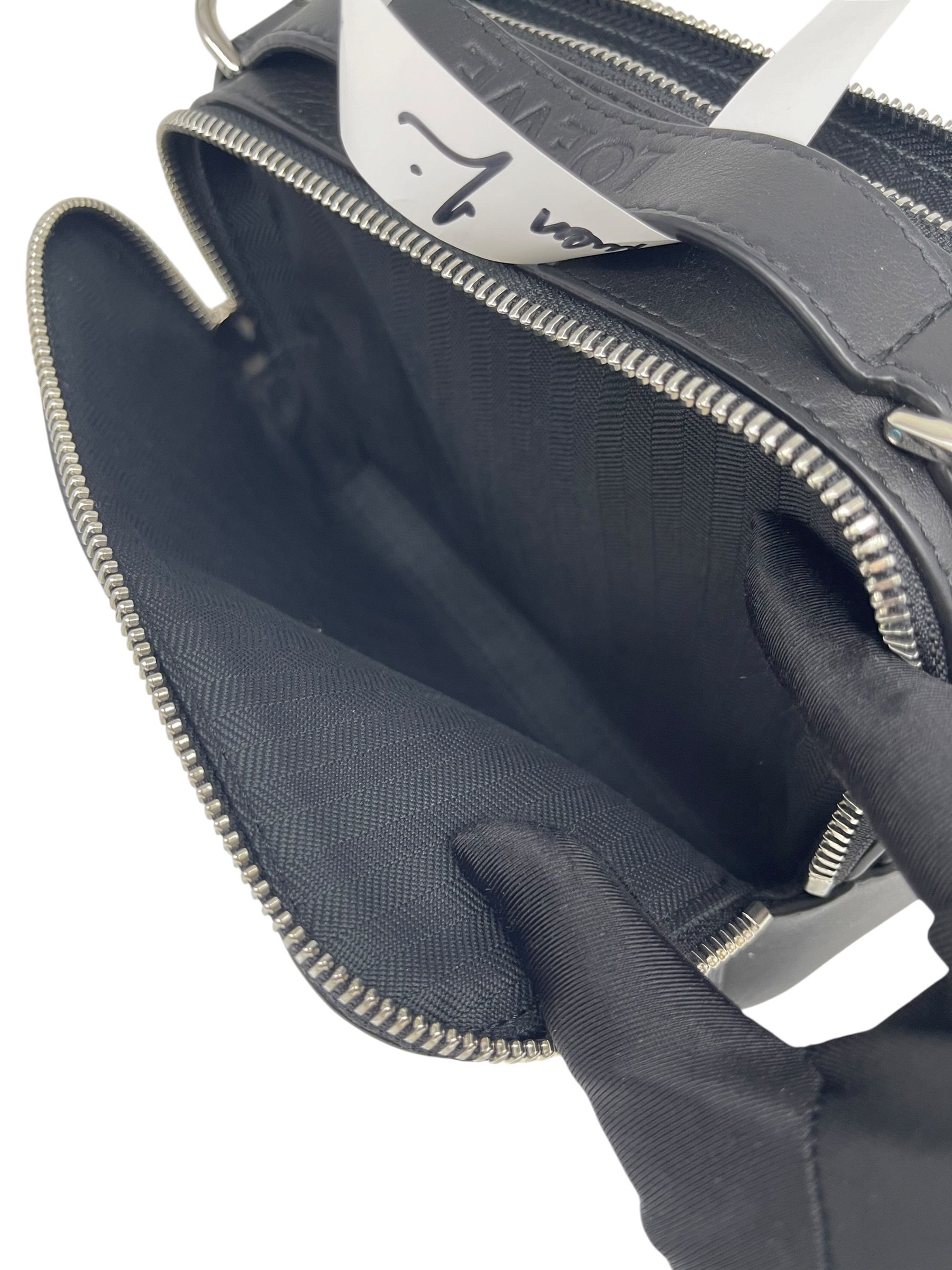 Pre-owned Loewe Anagram Camera Bag / Product Code: 071410