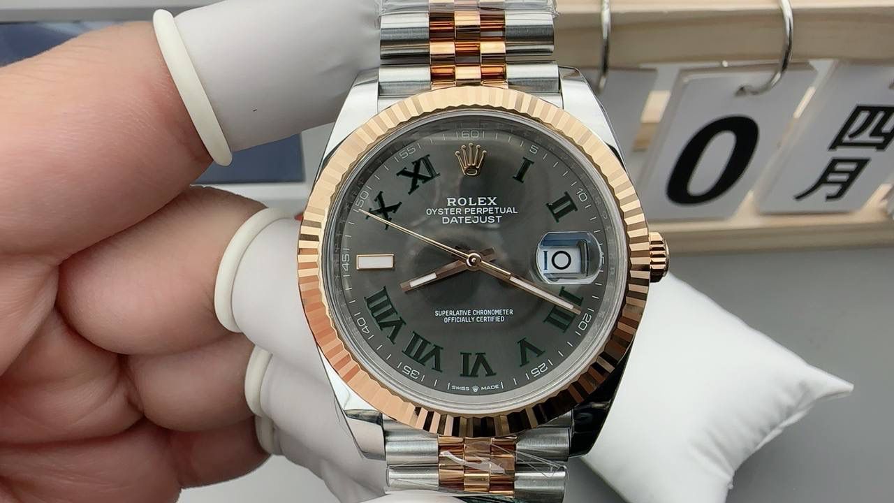 间金绿萝41mm 上海3235机芯70小时动储🌟