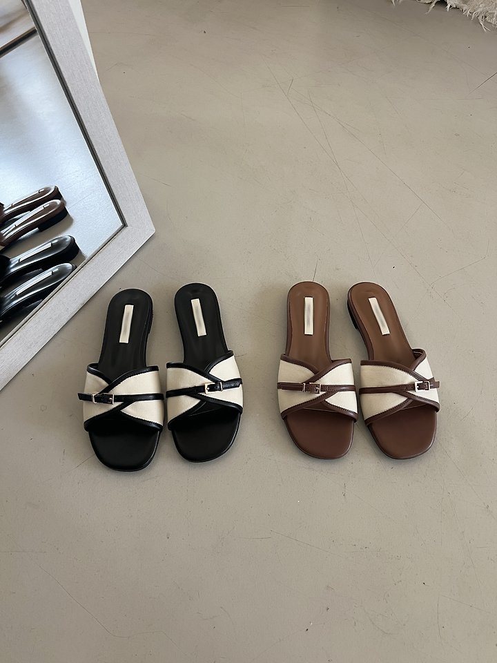 Contrast Canvas Sandals (2 colors)