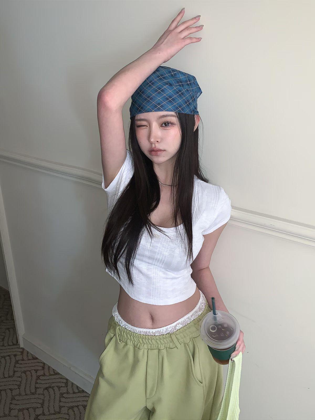K14貝殼扣暗紋短tee