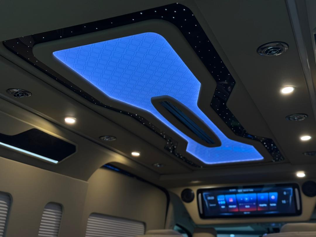 HIACE INTERIOR SIDE BOARD