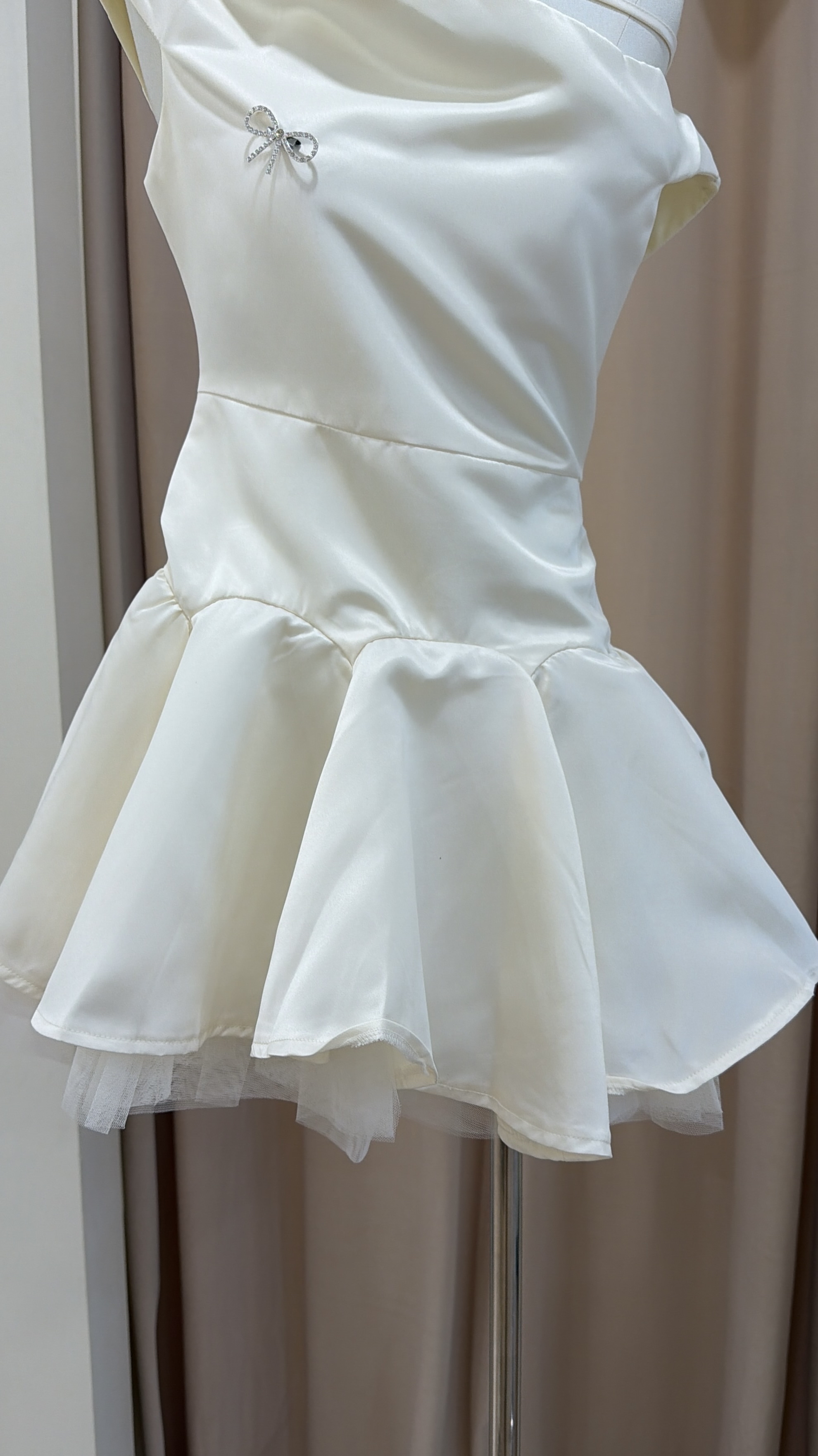 516一字领连身裙