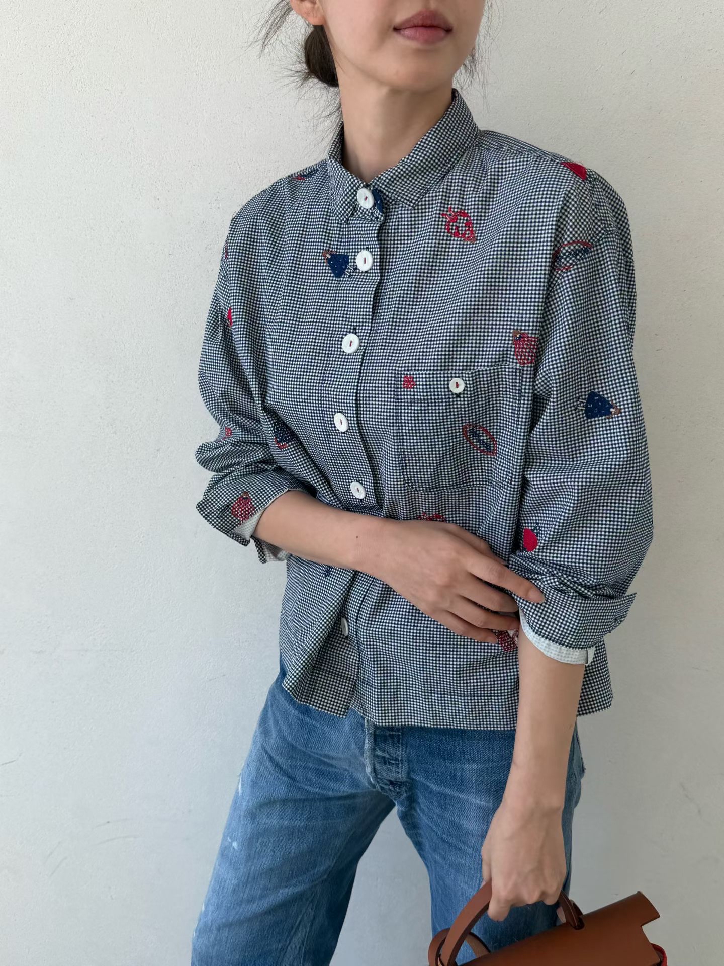 Embroidery shirt