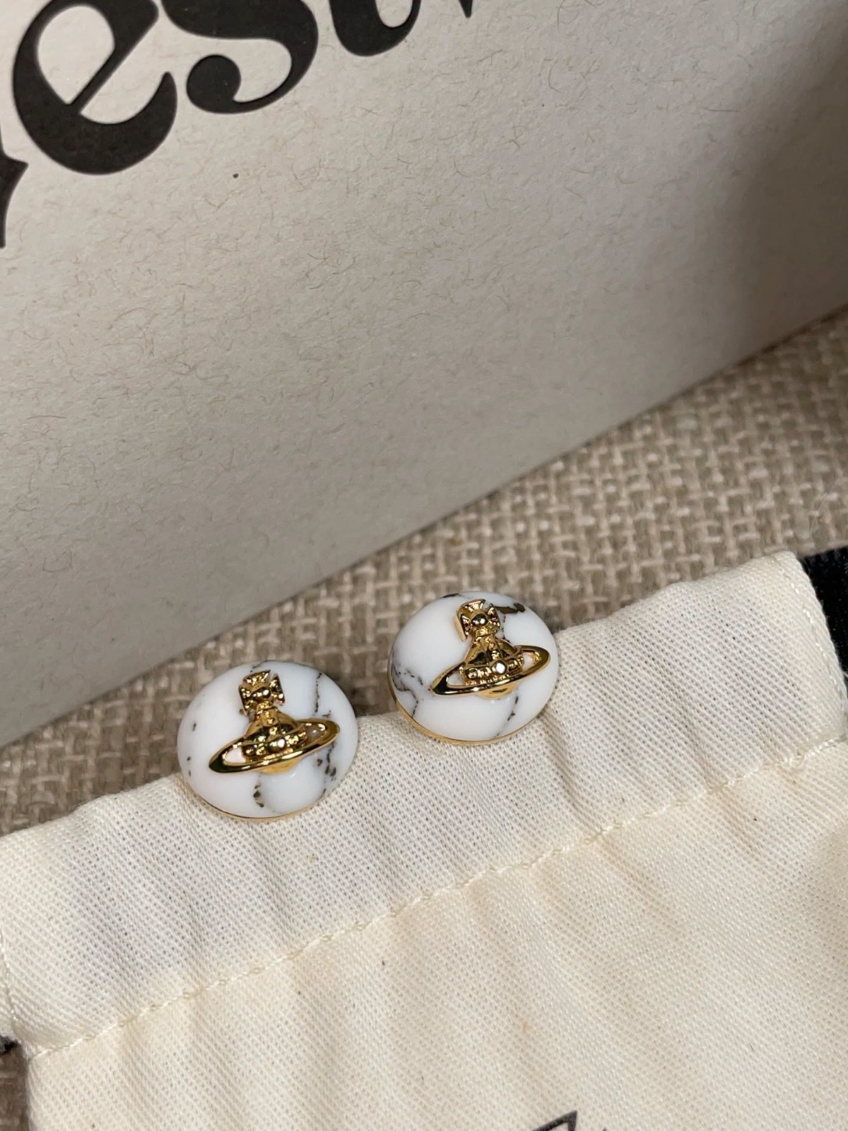 Vivienne Westwood 王冠球耳釘 連禮盒 