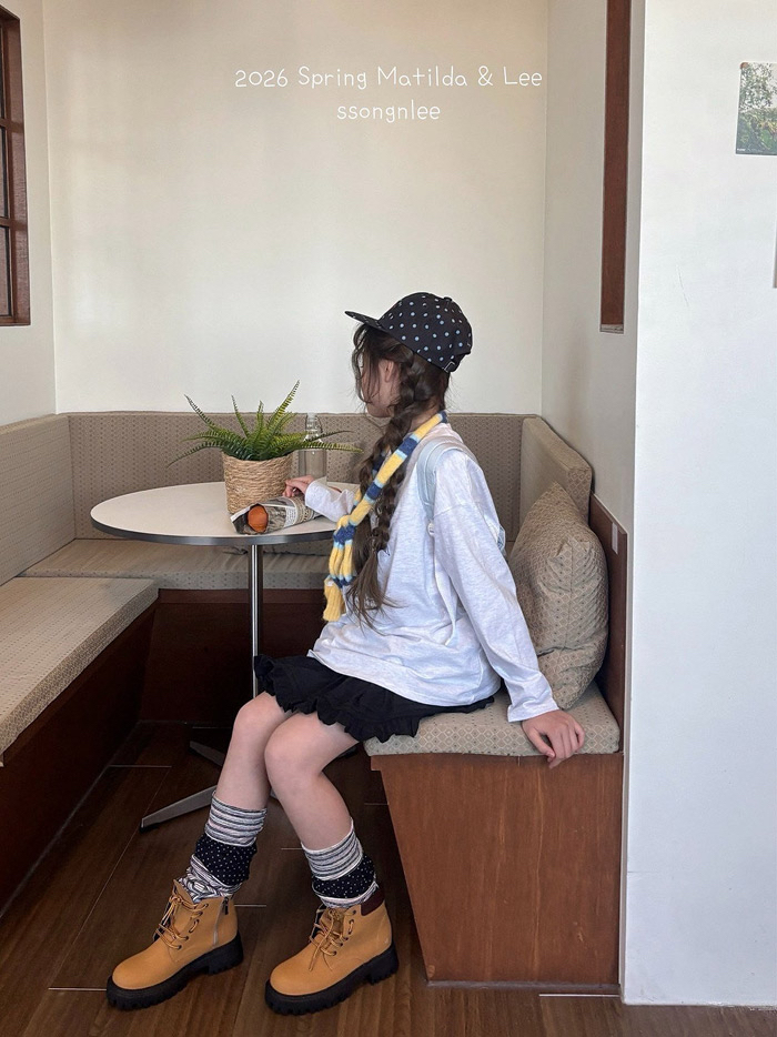 🇰🇷Matilda&Lee tee