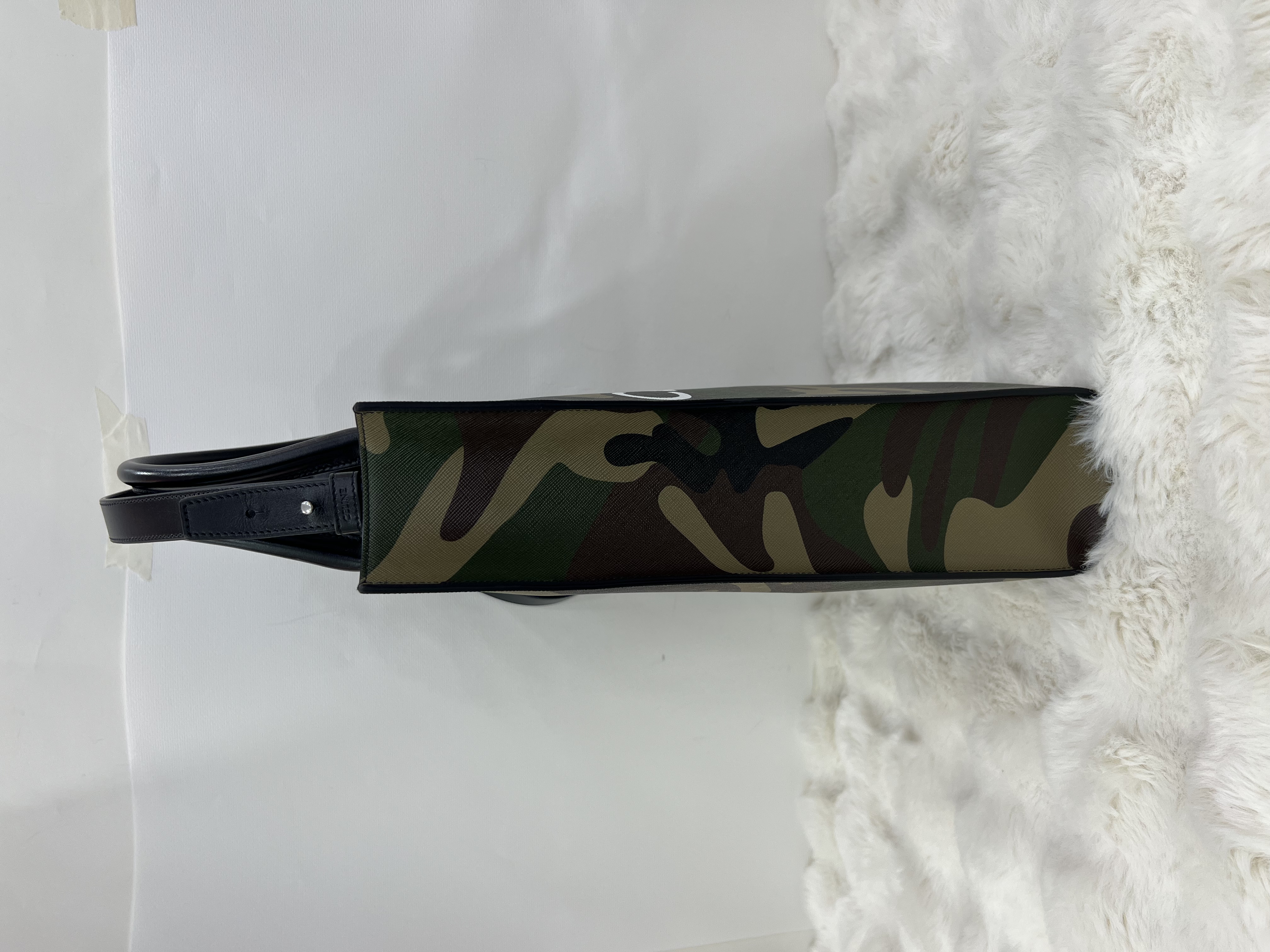 直播貨品 |  [1個-$100 2個-$300］R14