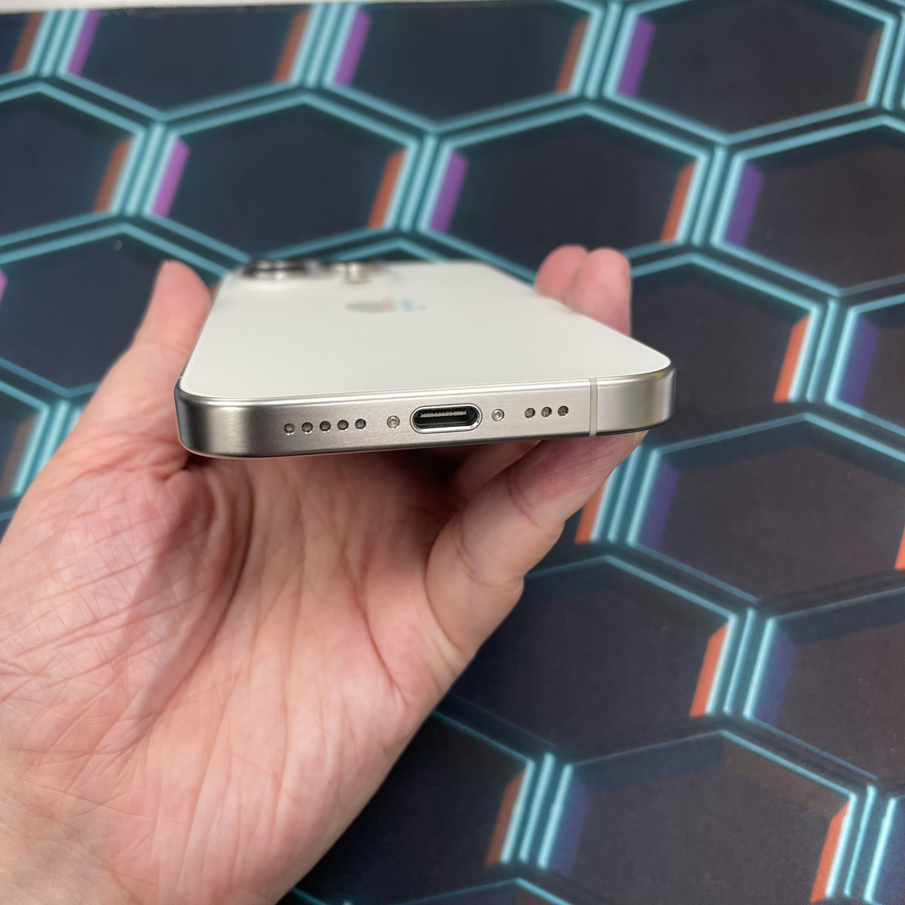 *6214 15 pro E-sim 完美機 256GB 電87 白色 white