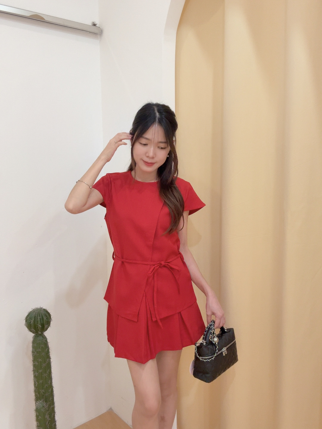 棉麻飞袖系带上衣+百褶半身裙 R2934