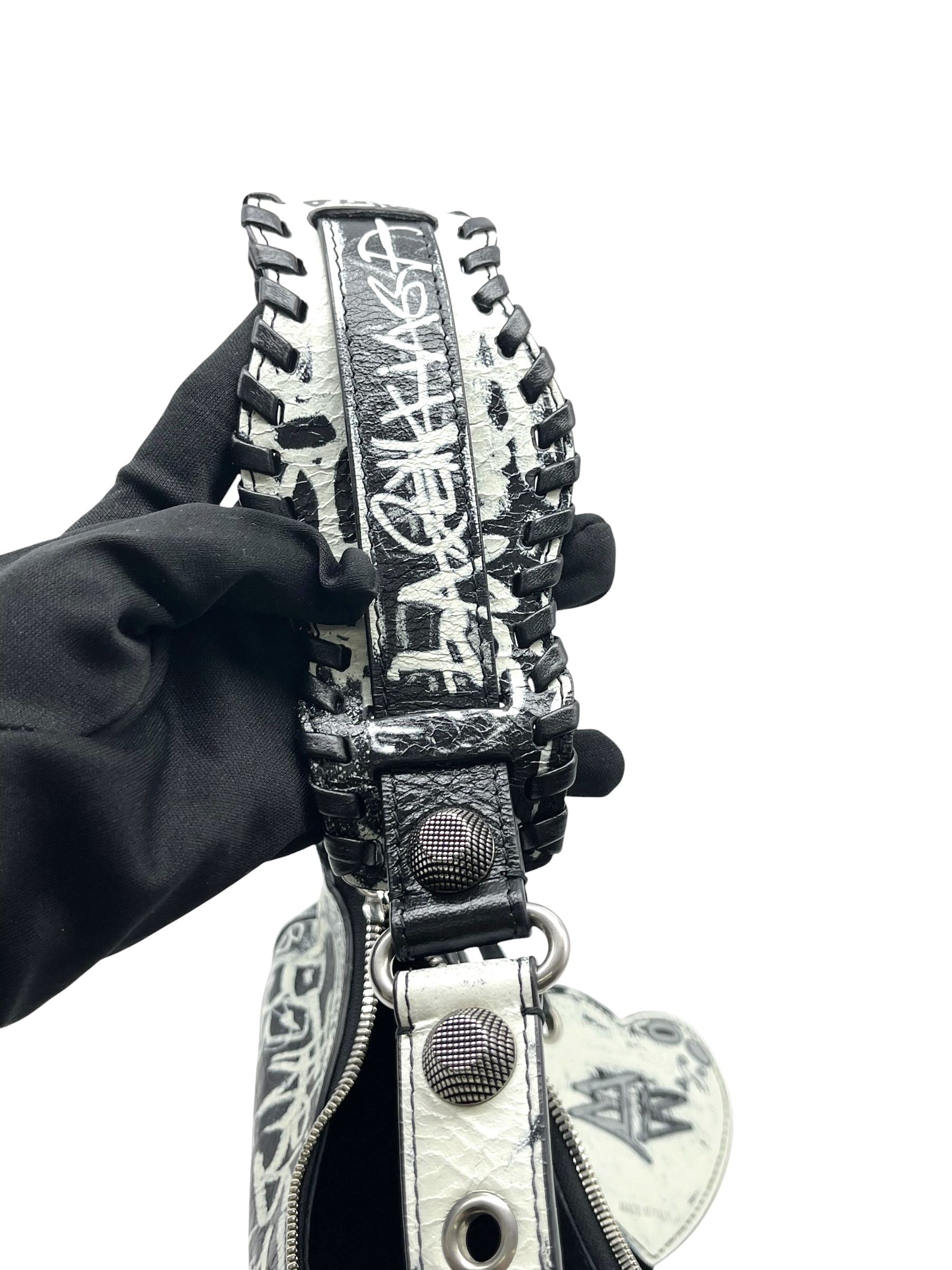 Pre-owned Balenciaga Le Cagole Graffiti / Product Code : 072702