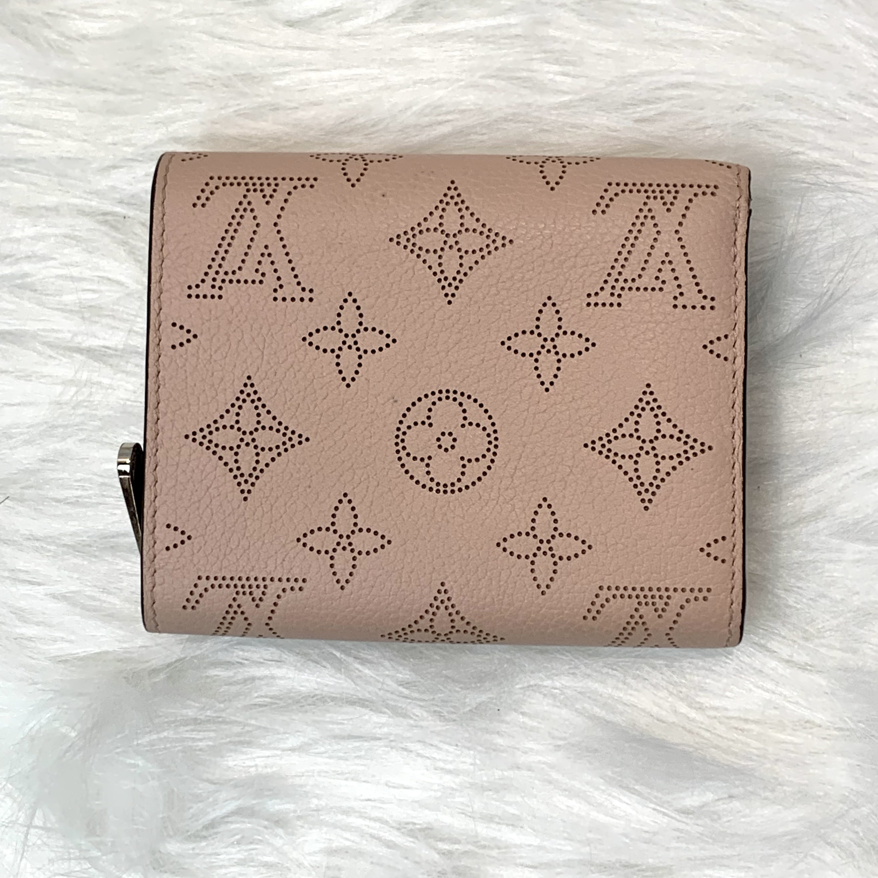 LV老花 Mono-Mahina Short Wallet 粉色短錢包