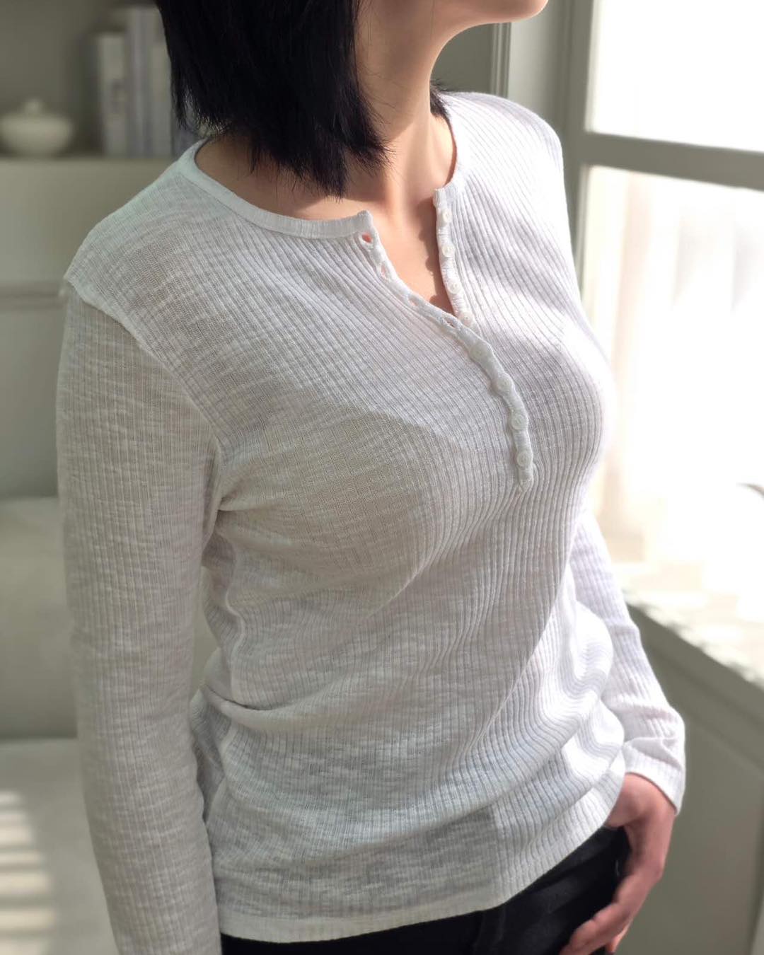 開鈕坑紋薄長袖