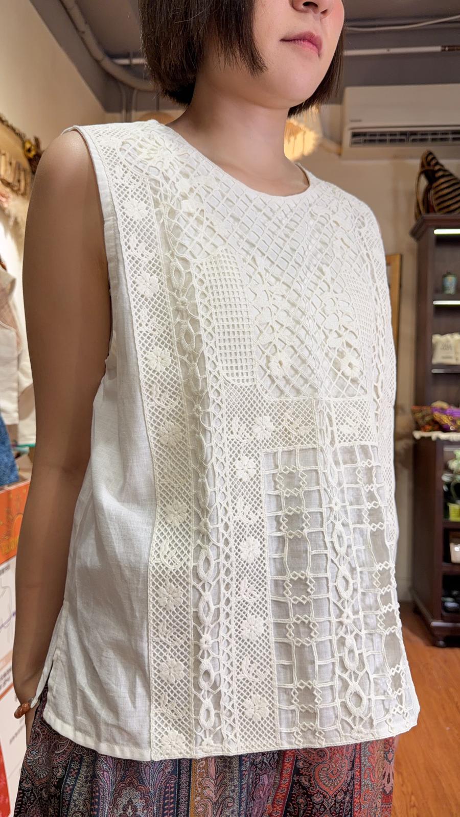 PKT 2658 Full Off White Emb Top