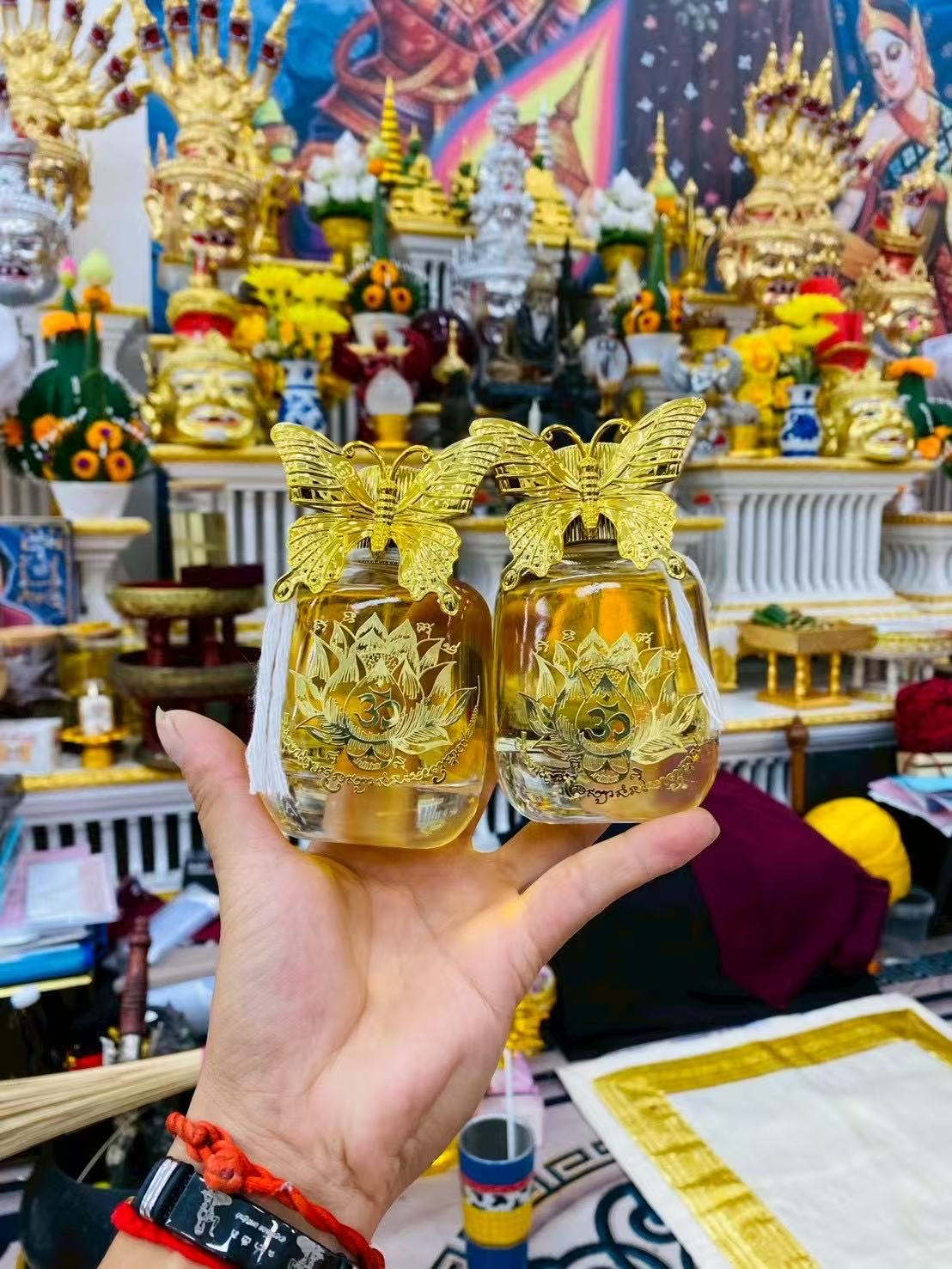 招蜂引蝶香水 30ML  阿贊nak