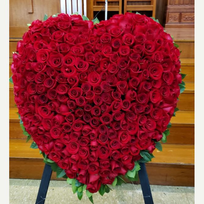 圍邊心型帛事花牌 E4