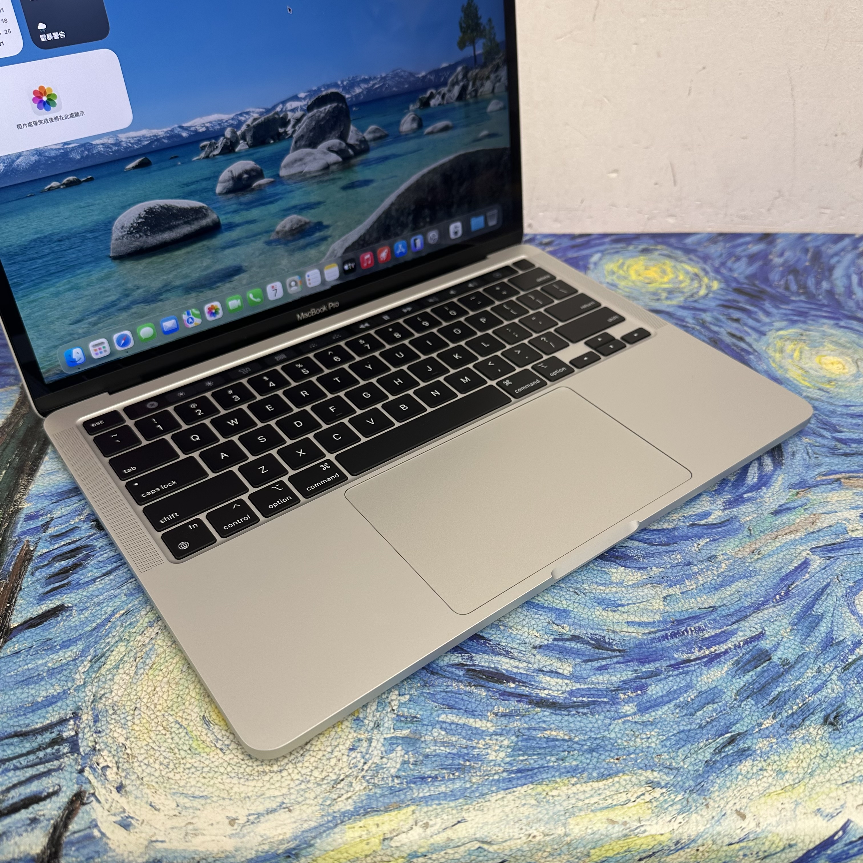 #6014 Apple MacBook Pro 2021/APPLE Retina/M1 CPU/8GB Ram/512GB SSD/Touch ID/13吋Mon/太空灰/ Gaming Laptop / Notebook/ Movie / Netflix / Office / Work / YouTube