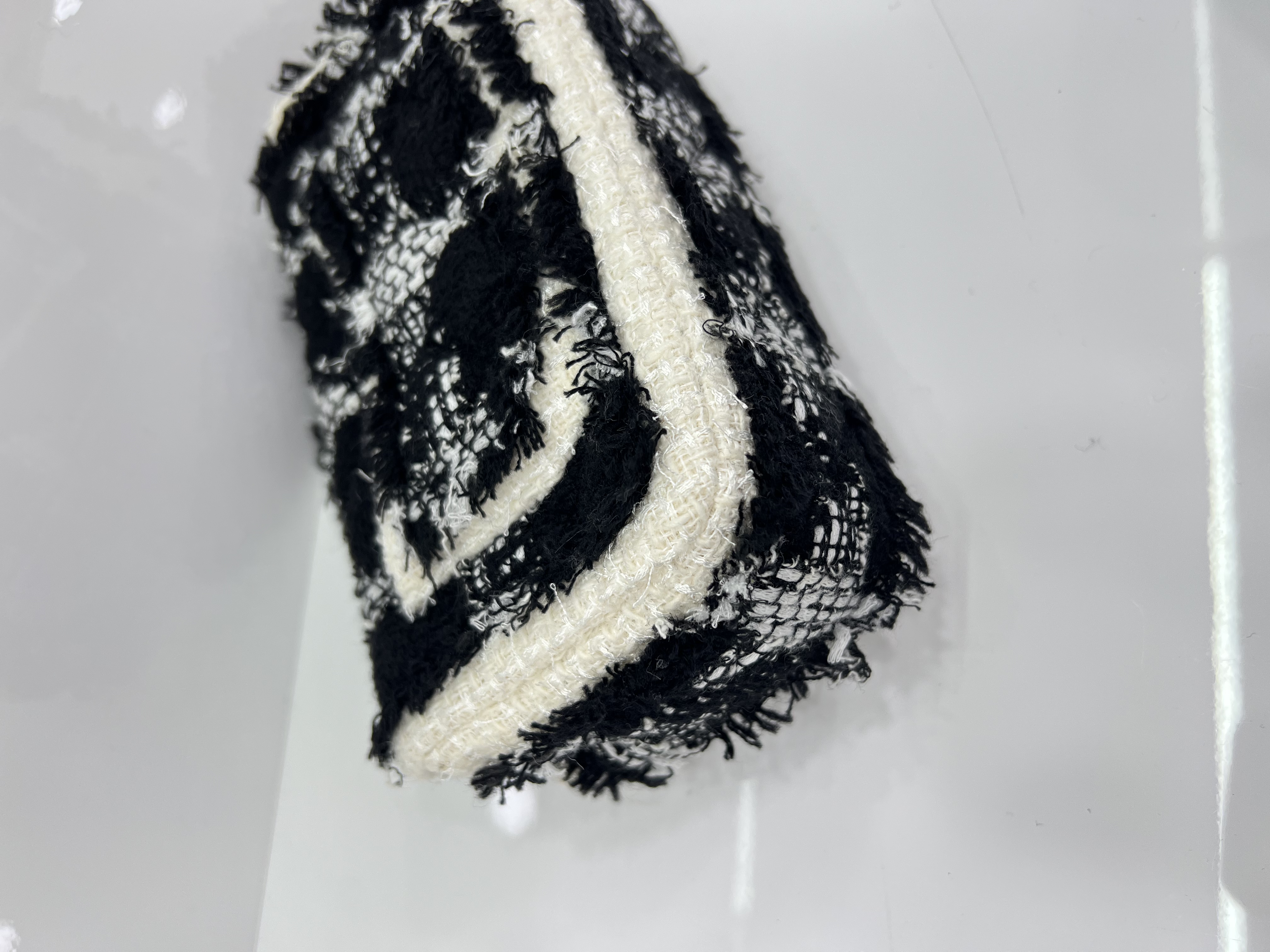 直播貨品 |  [1個-$100 2個-$300］EE85