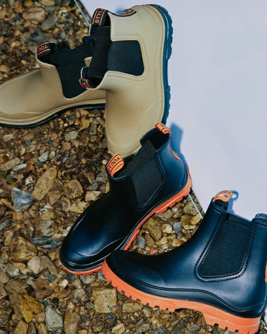 日本代購【 2026新商品 日本直送 KiU 撞色 短身 防雨 短靴 男女啱着 | Two‑Tone Short Rain Boots unisex 】﻿