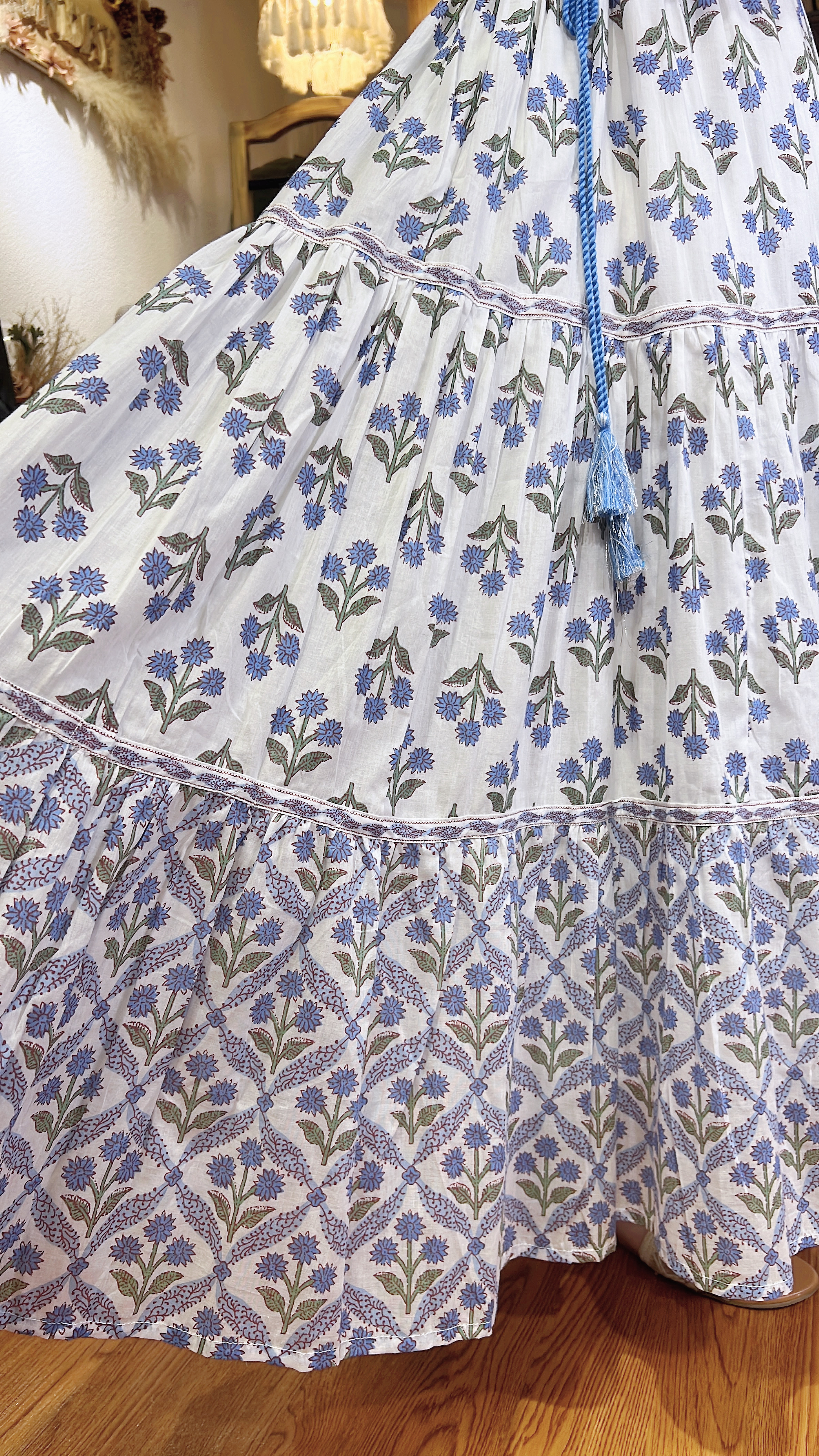 2475 White Hydrangeas 4-Rope OP 46"
