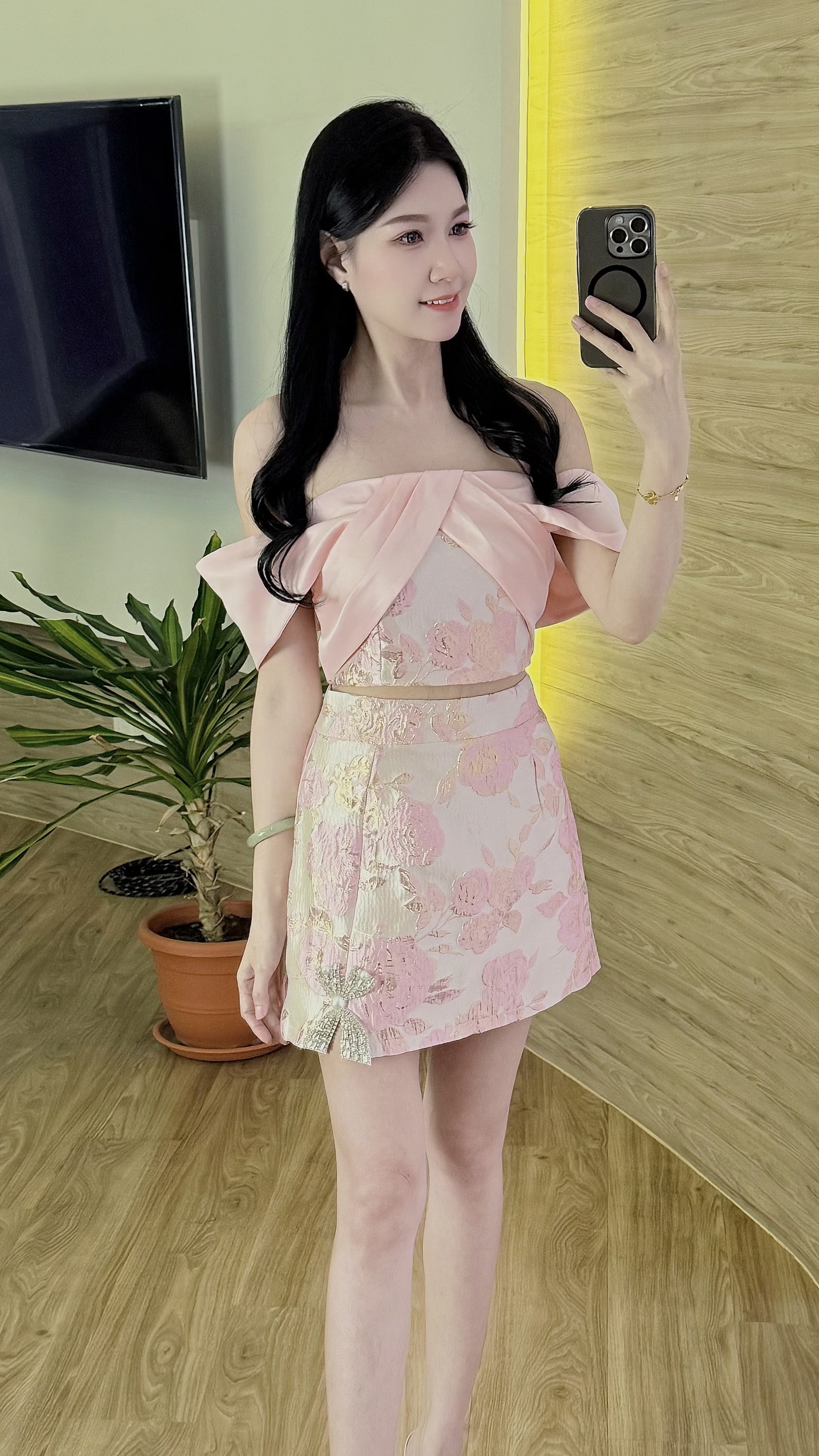 Charmaine Oriental Set Wear