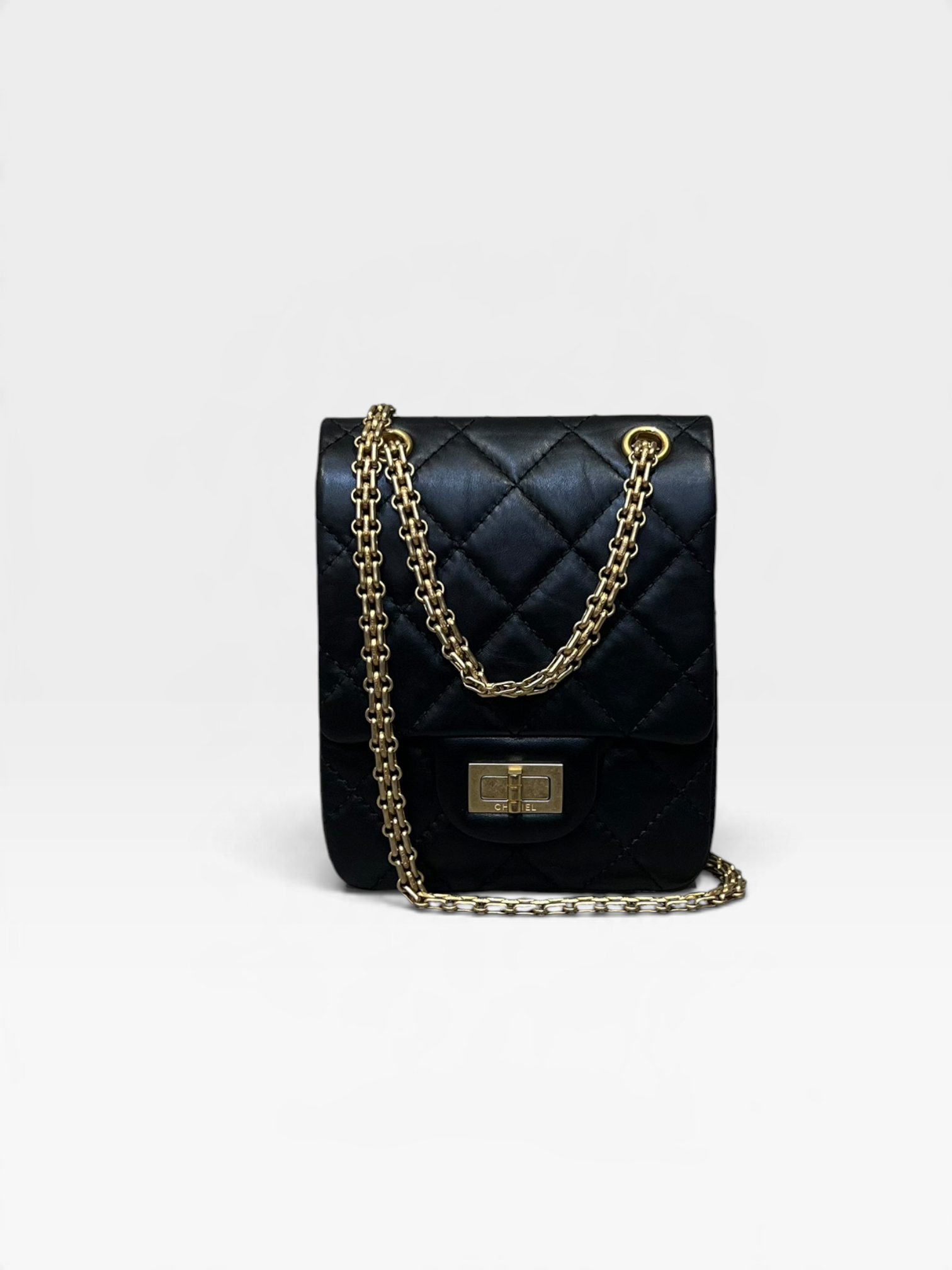 Pre-Owned Chanel 2.55/ K9907