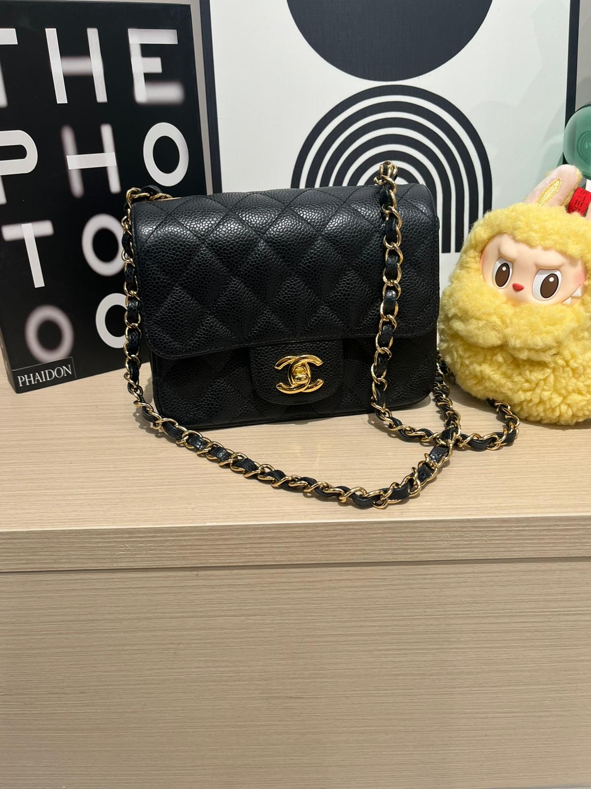 Chanel Classic Mini Flap Bag 黑色荔枝牛皮金扣 100%Authentic, 95%New ✅13Card✅Dust bag✅Box