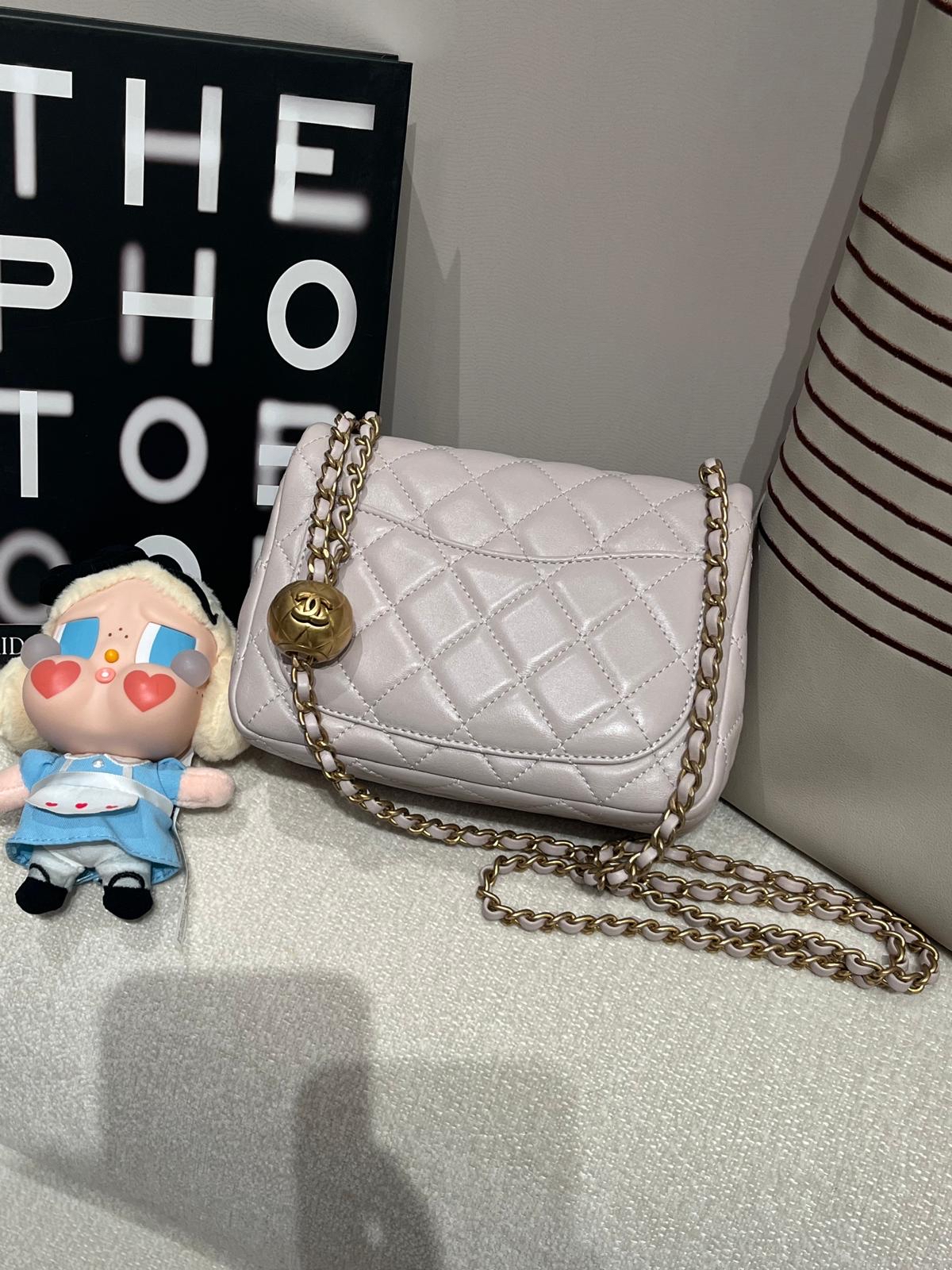 Chanel mini flap with pearl crush 金球方胖子 100%Authentic,98%new ✅晶片✅收據✅dust bag✅box