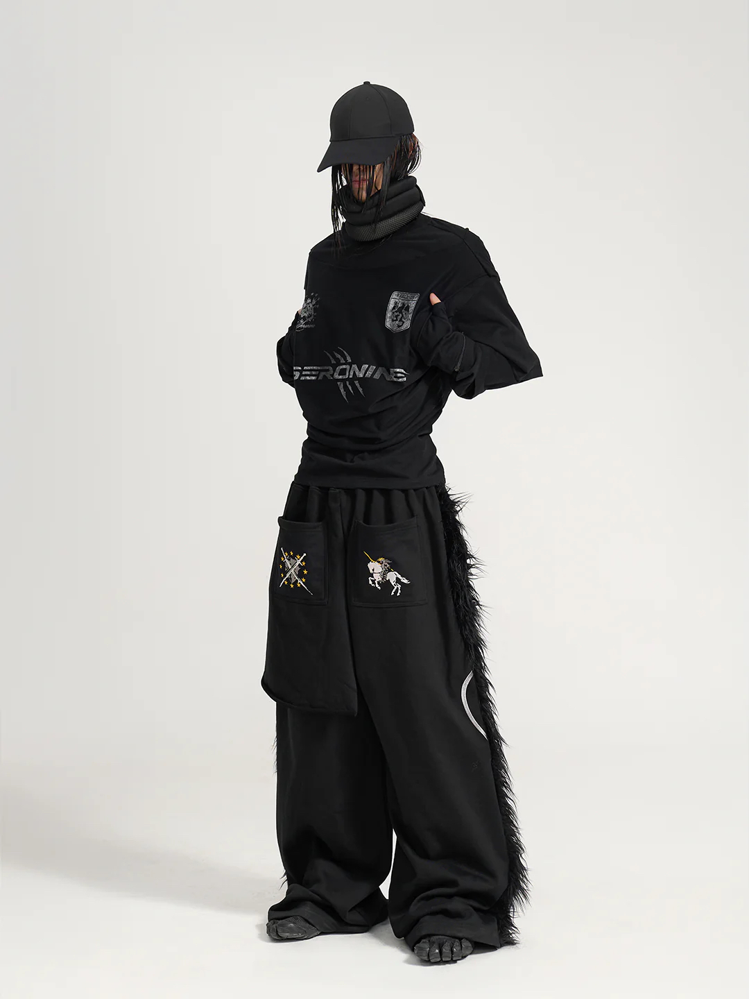 VAR-39｜CHIMERA · FAUX-LAYER THUMBHOLE LS