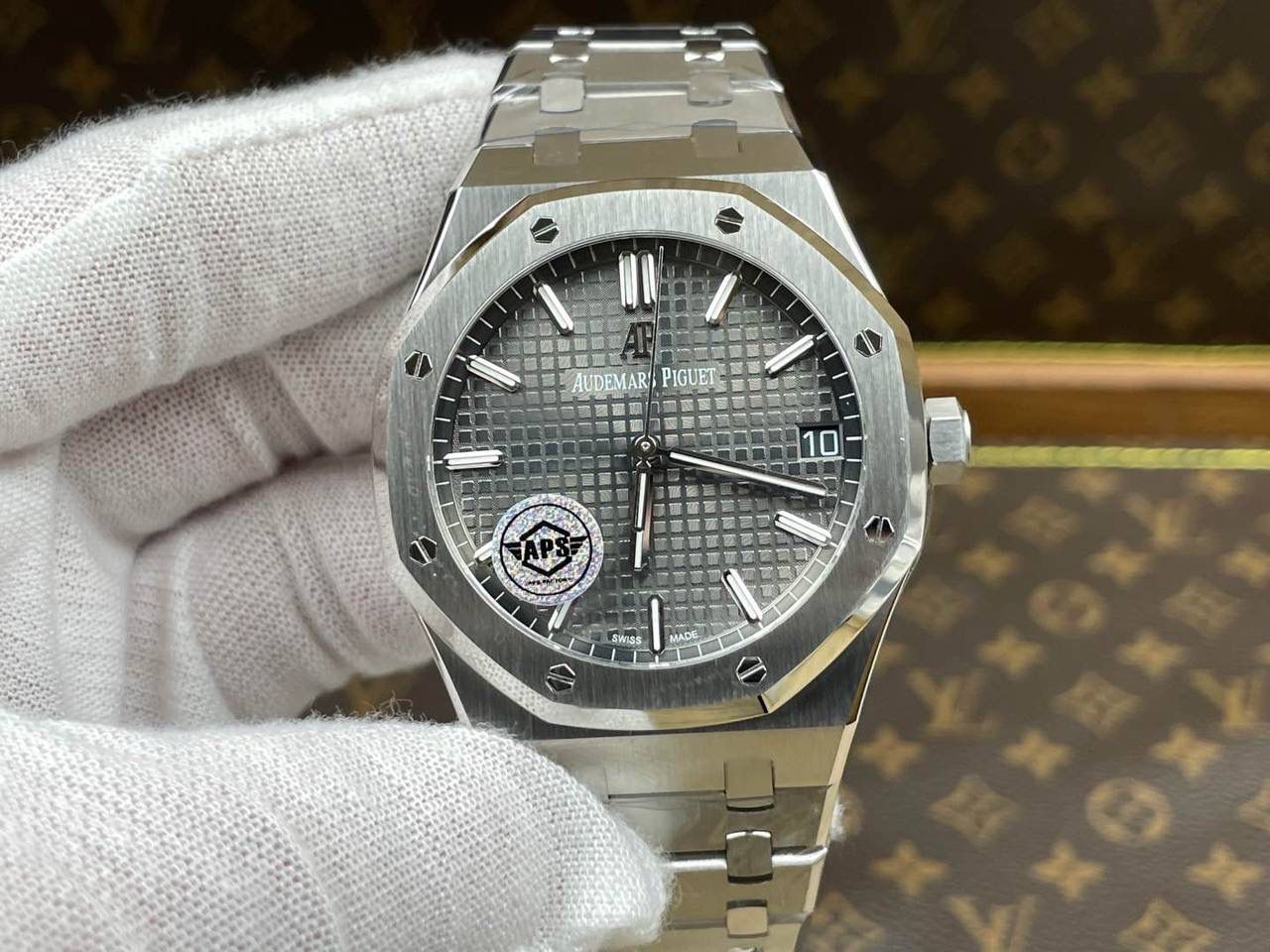 爱彼皇家橡树系列自动机械男士腕表