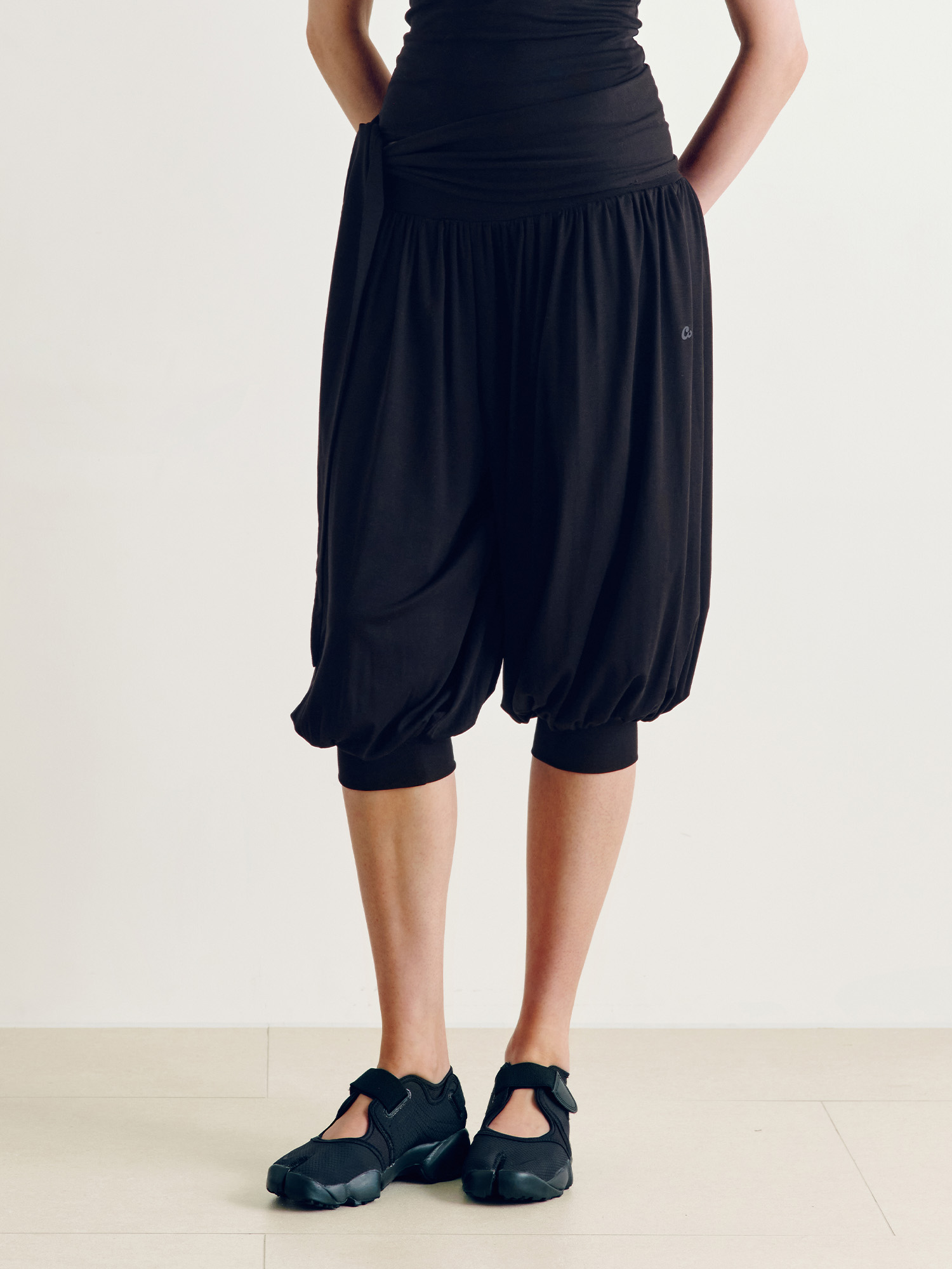 【燈籠七分褲】預購_Satva Tie Harem Pants by Conch